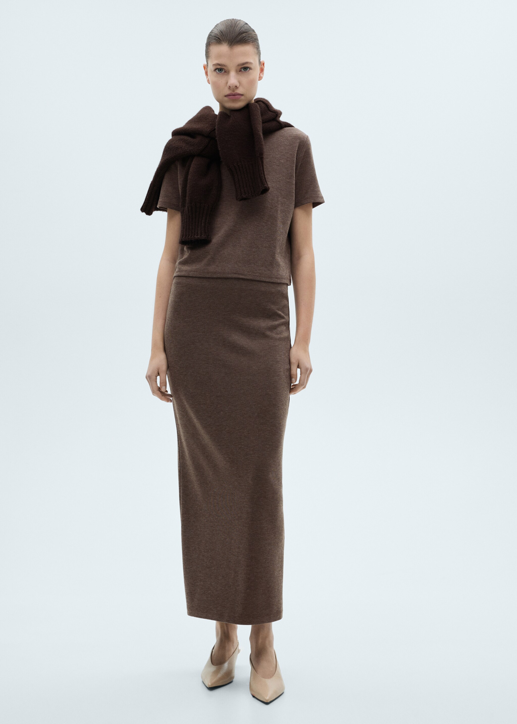 Slit knitted skirt - Общий план