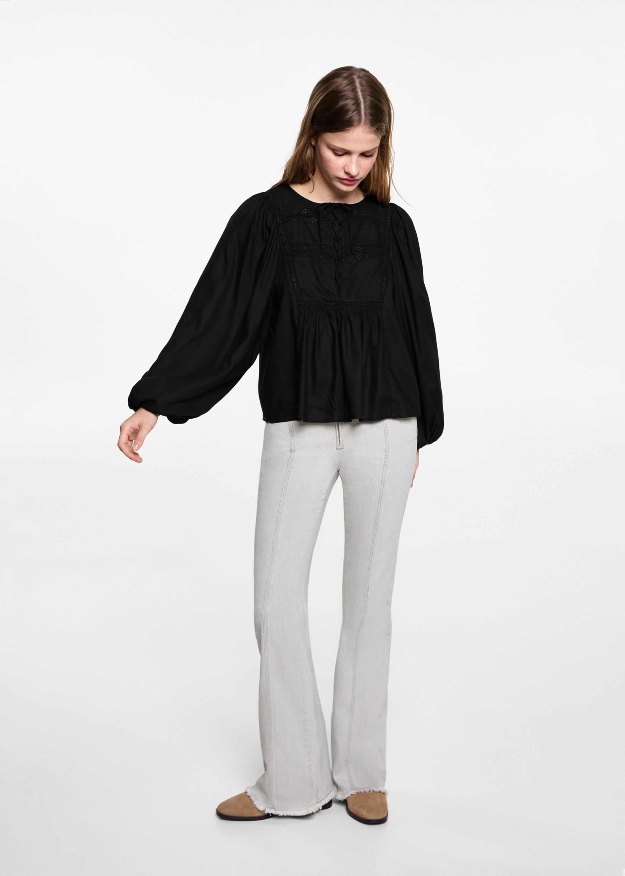 Puff sleeves blouse - General plane