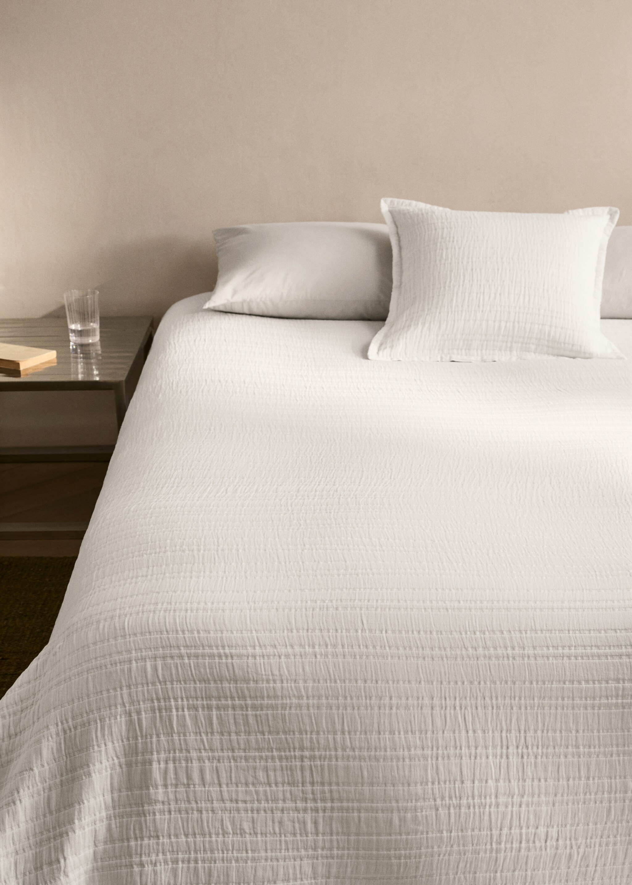 Cotton jacquard striped bedspread for 180/200 cm bed - General plane