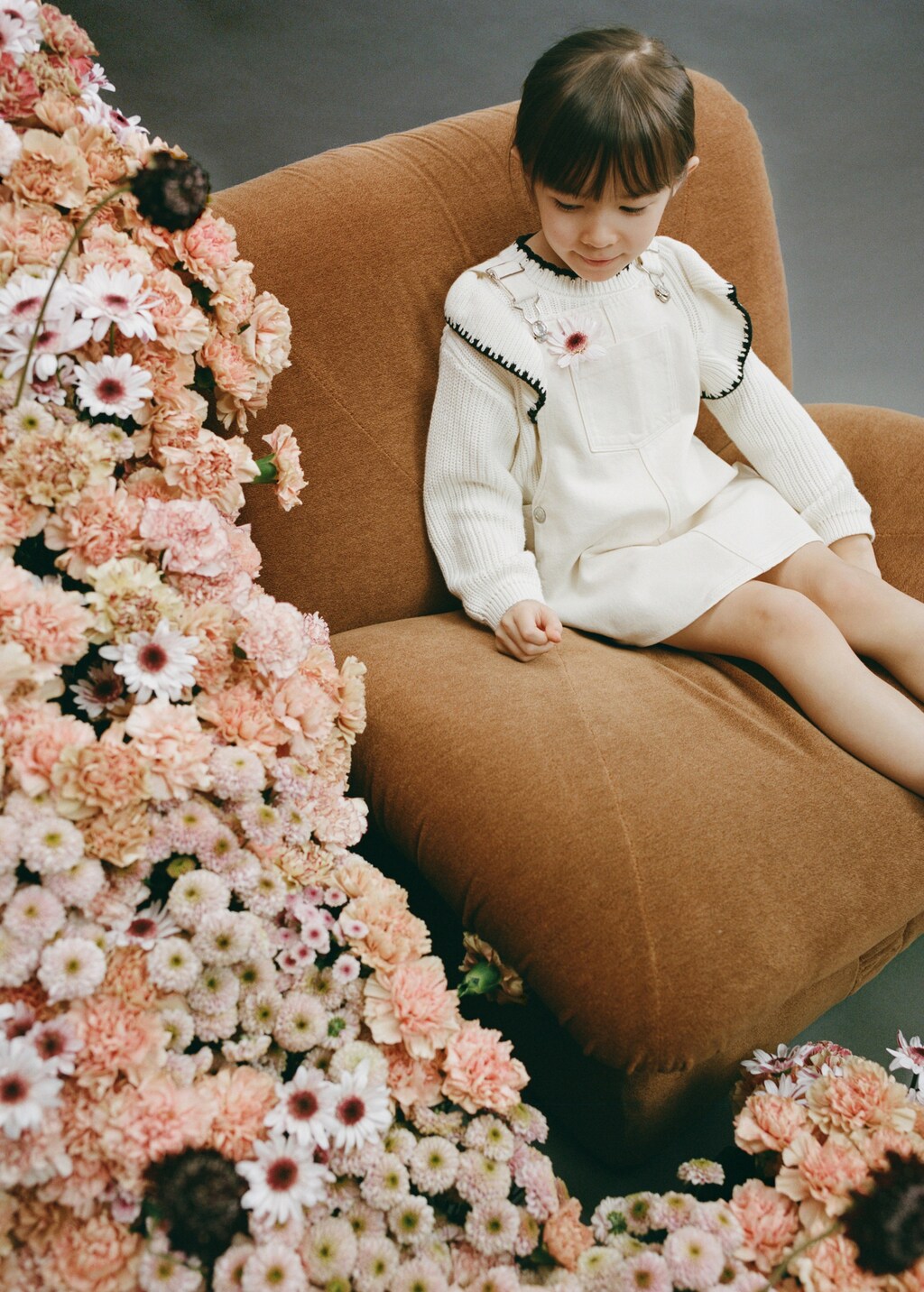 Short denim pinafore