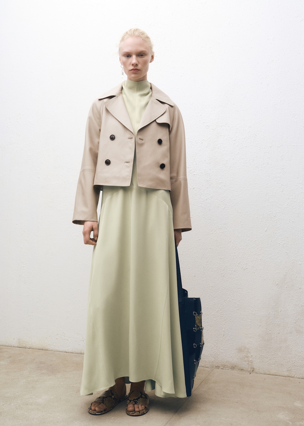 Cropped leather trench coat - Women | MANGO USA Cropped leather trench coat - Women | MANGO USA