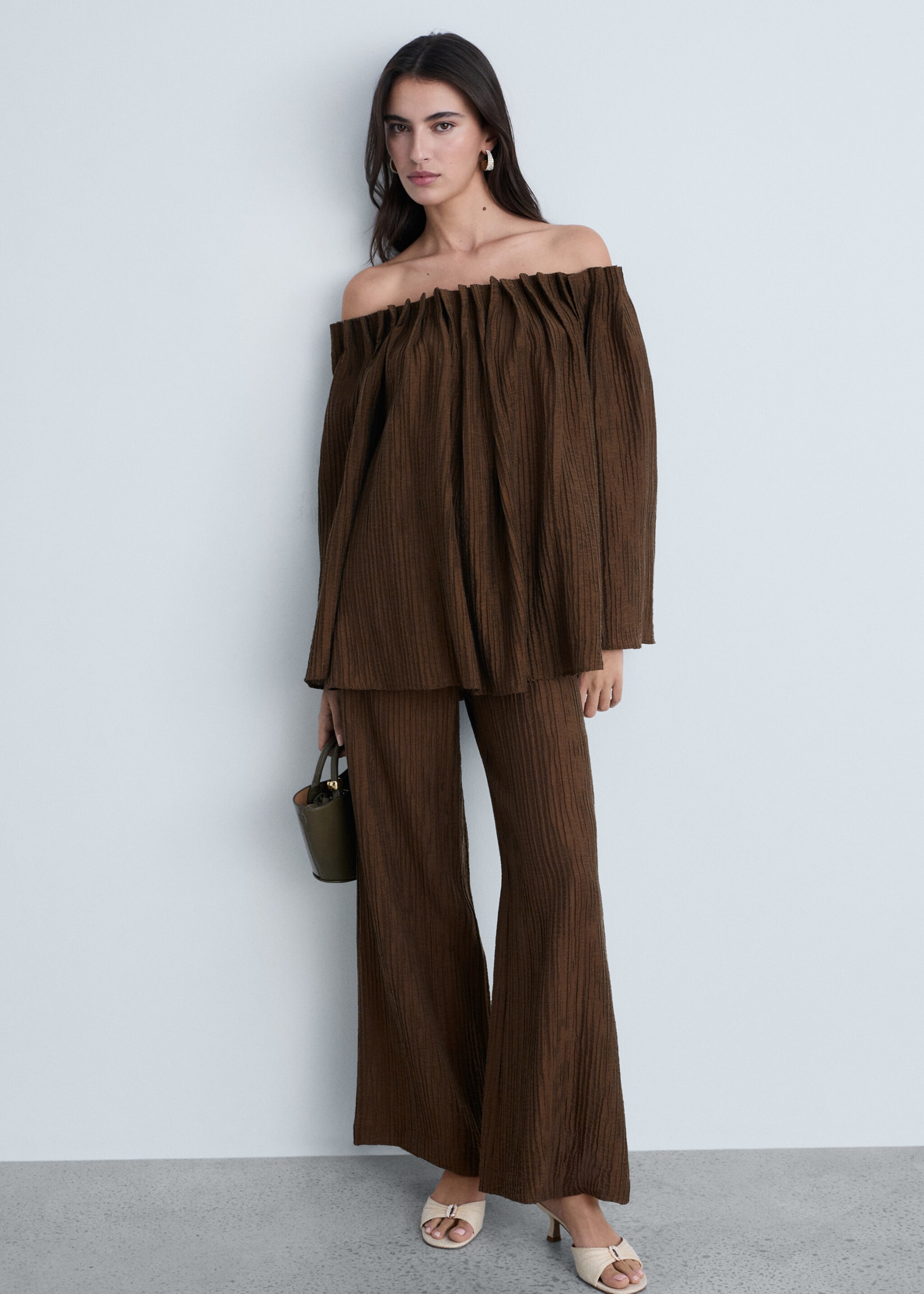 Straight textured trousers - General plane