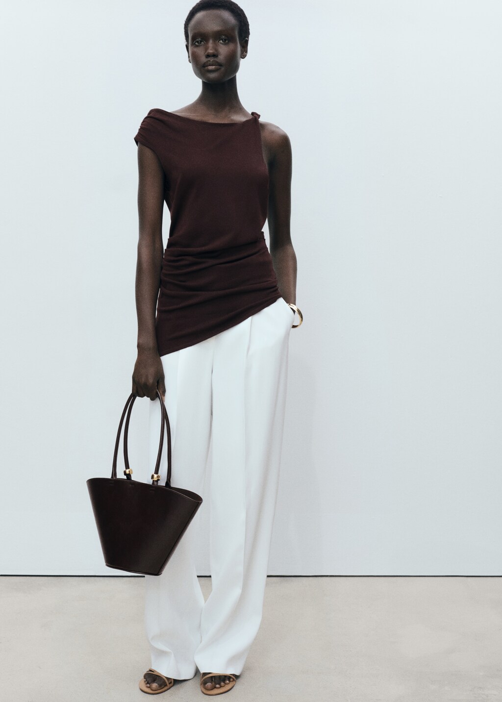 Shopper bag with metallic detail