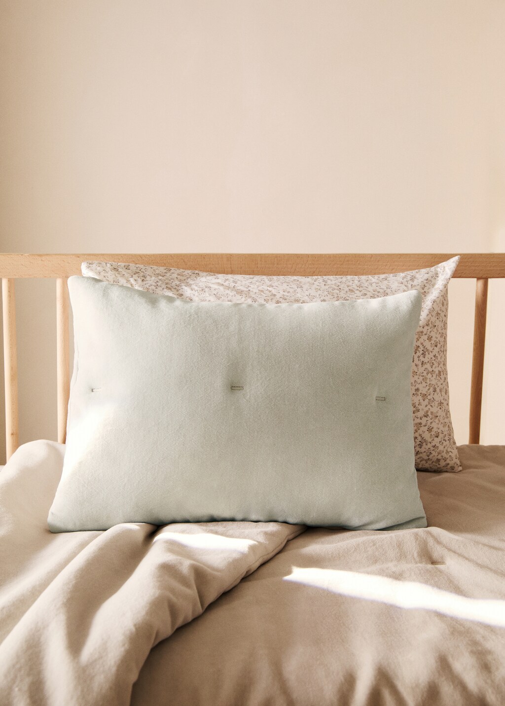 Cotton velvet garment-dyed bed cushion cover 30x40 cm