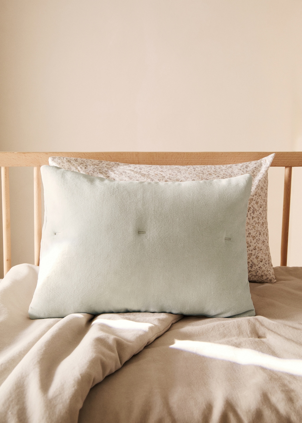 Cotton velvet garment-dyed bed cushion cover 30x40 cm