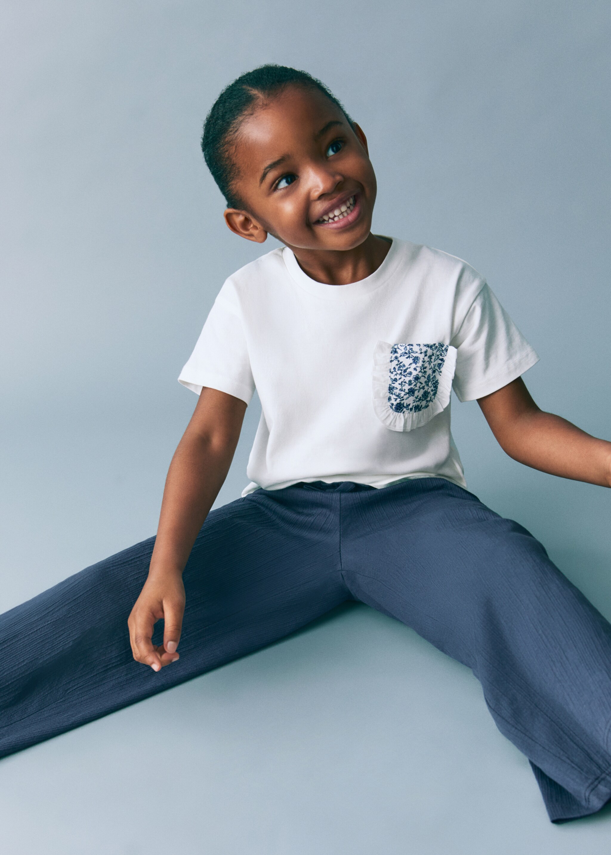 Bow straight trousers - General plane