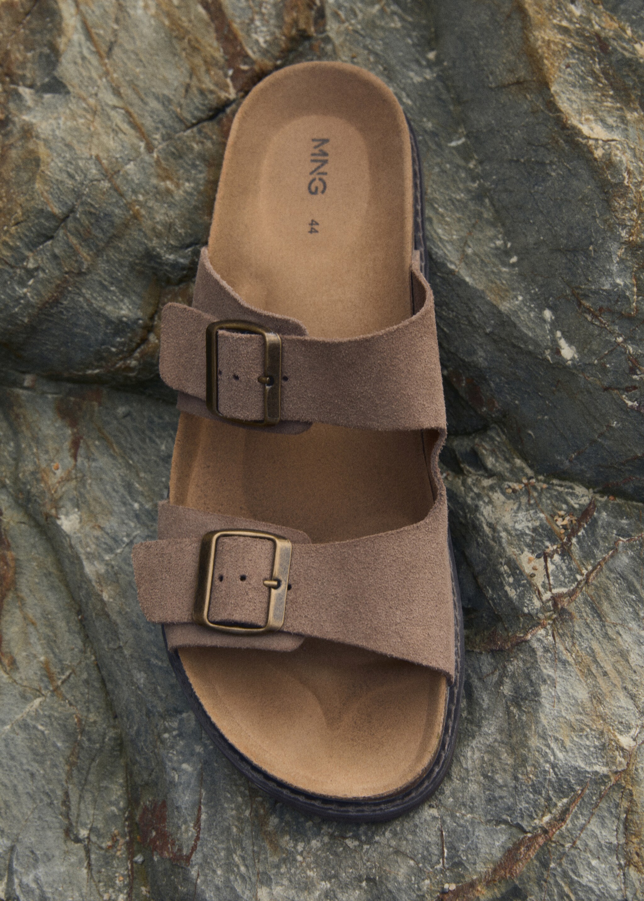 Split leather sandals with buckle - General plane