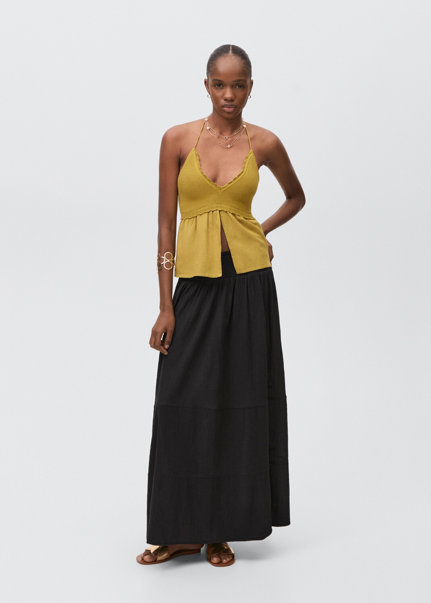 Ruffled long skirt - General plane