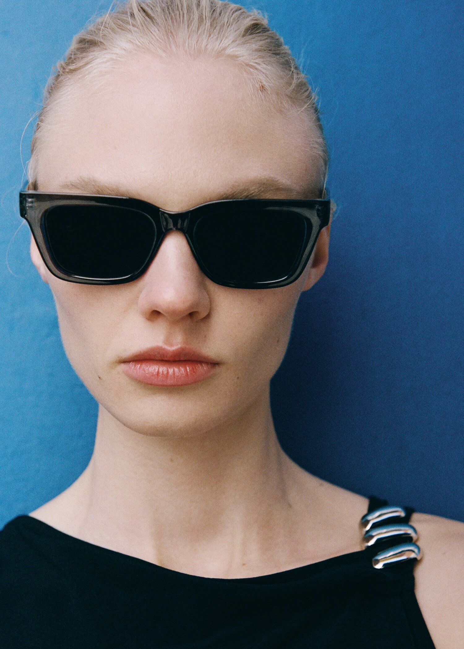 Squared frame sunglasses - General plane