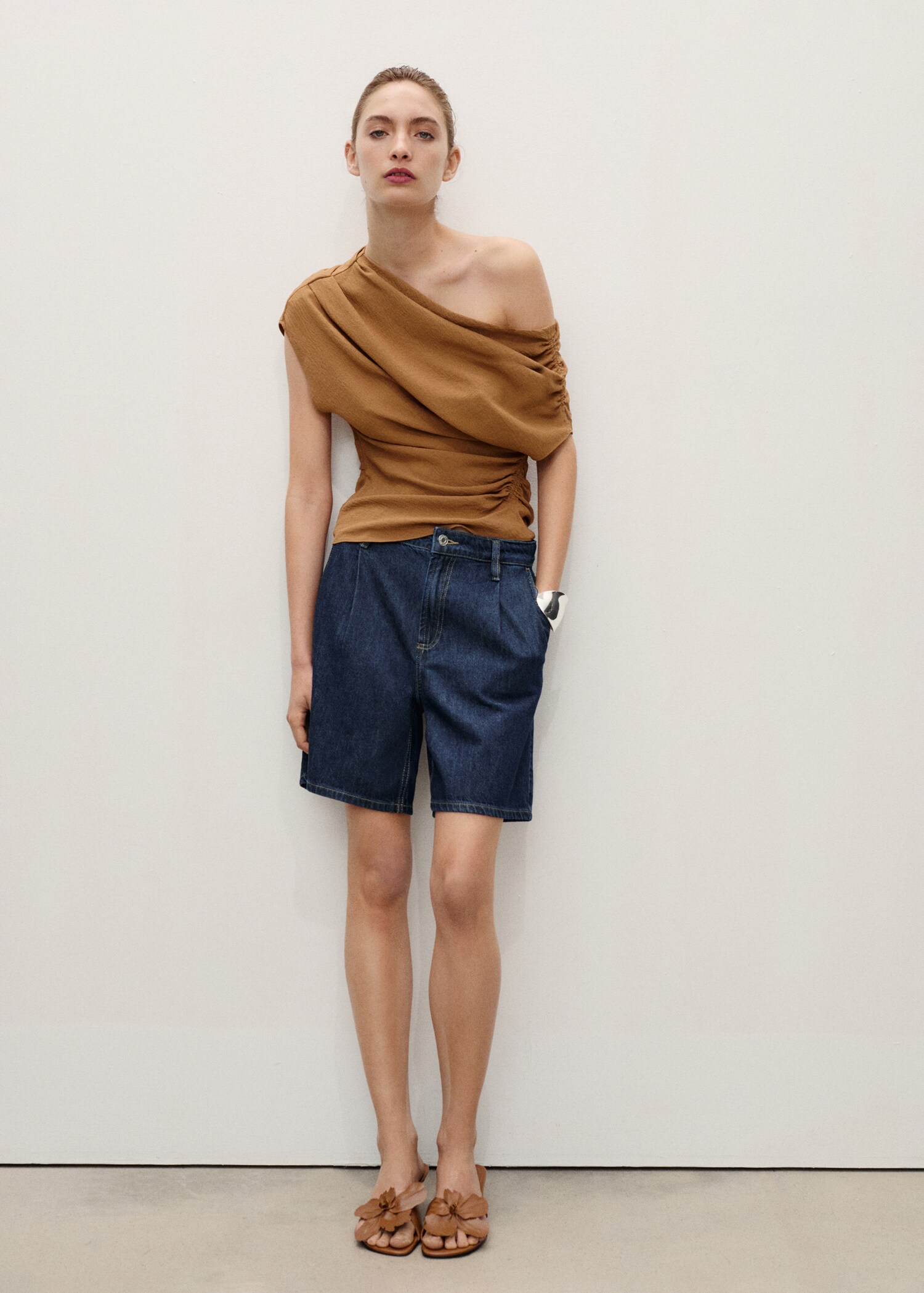 Bermudas denim pinzas rinse wash - Plano general