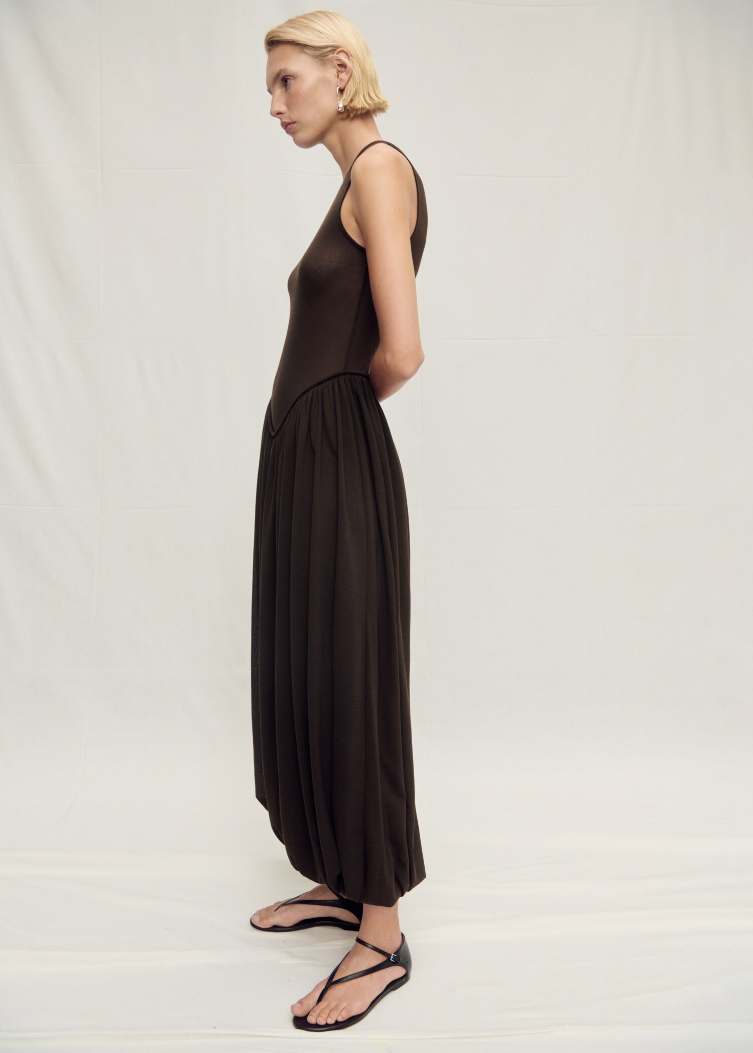 Semi-transparent dress with puffed hem - General plane