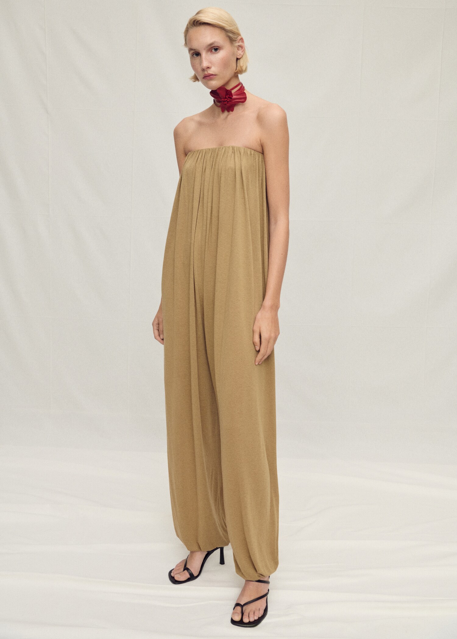 Strapless jumpsuit with puffed hem - General plane