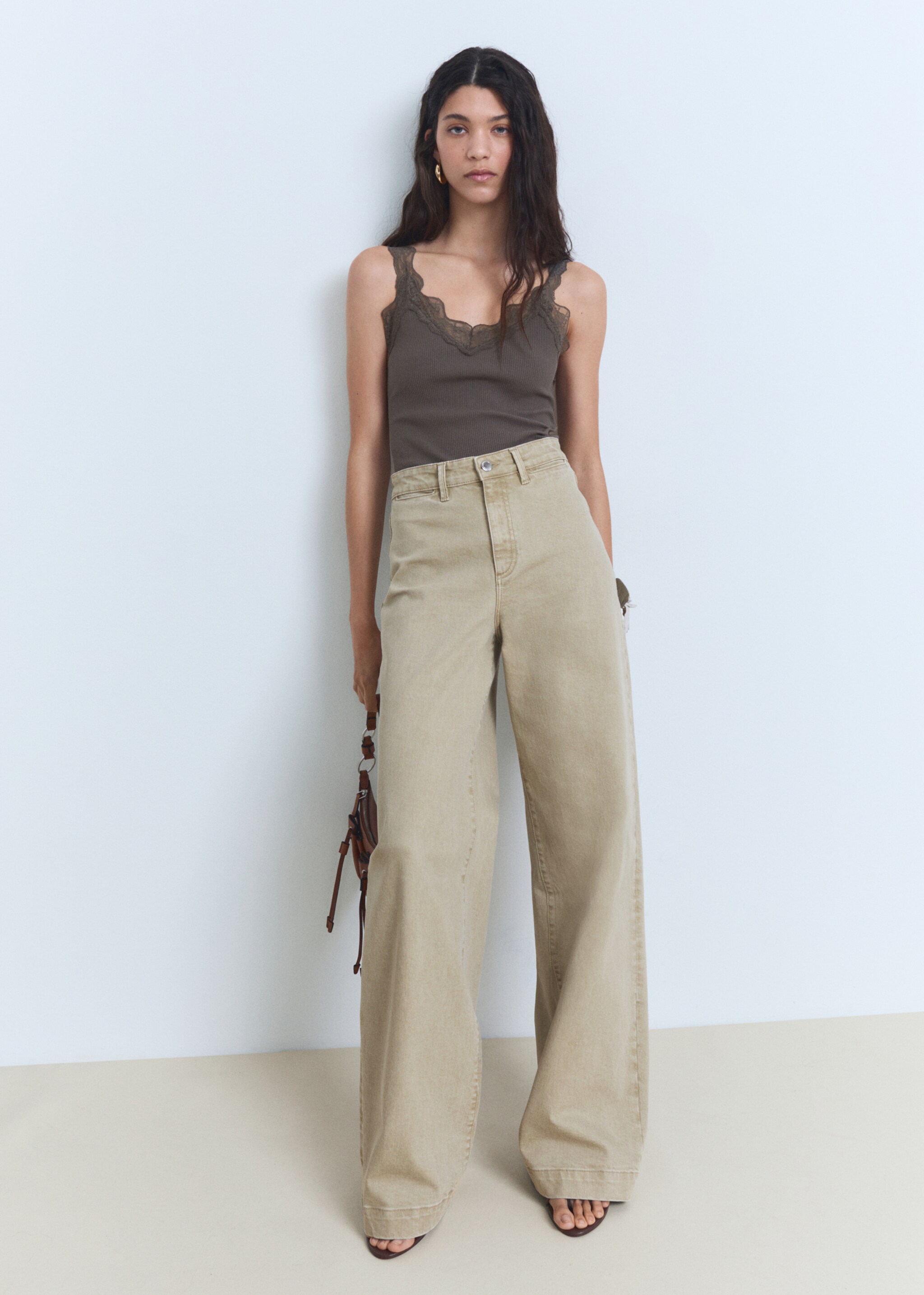 Wide-leg high-waist full-length jeans - General plane
