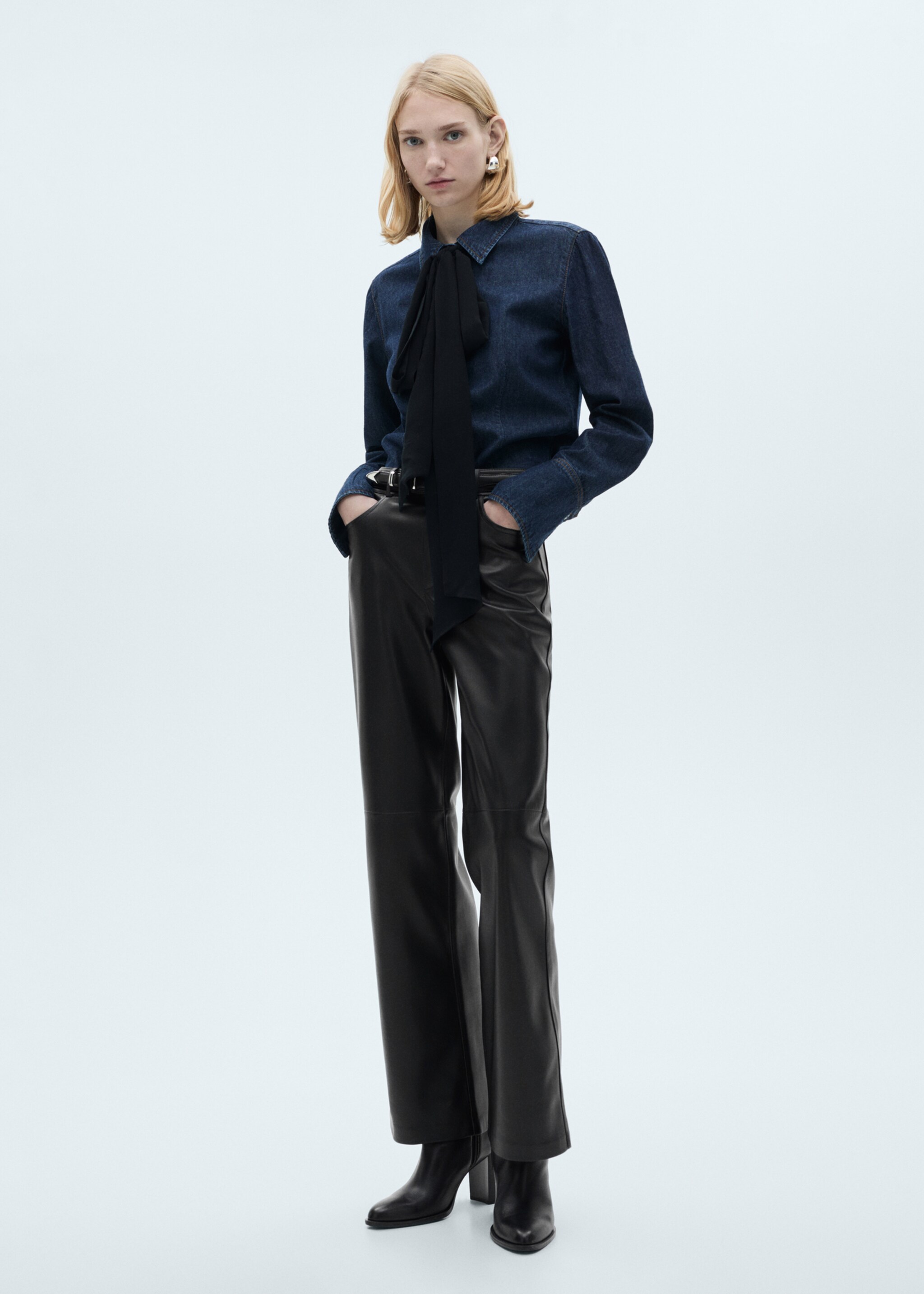 Leather-effect straight trousers - General plane