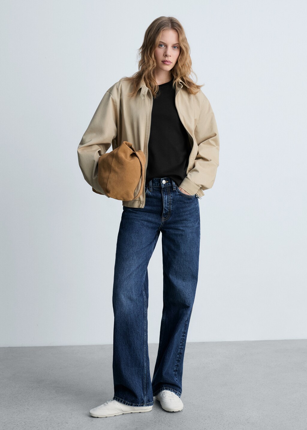 Thin round-neck t-shirt - image 2