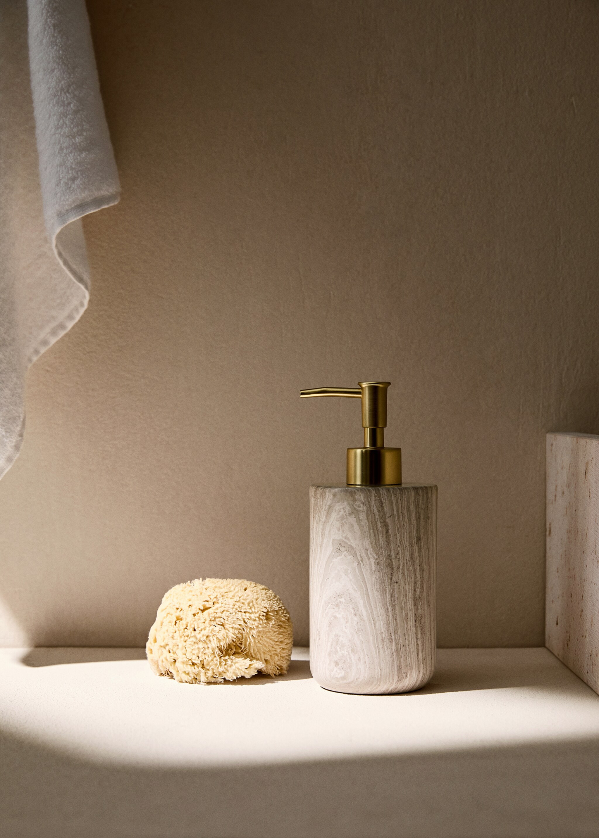 Dispenser sapone marmo - Piano generale