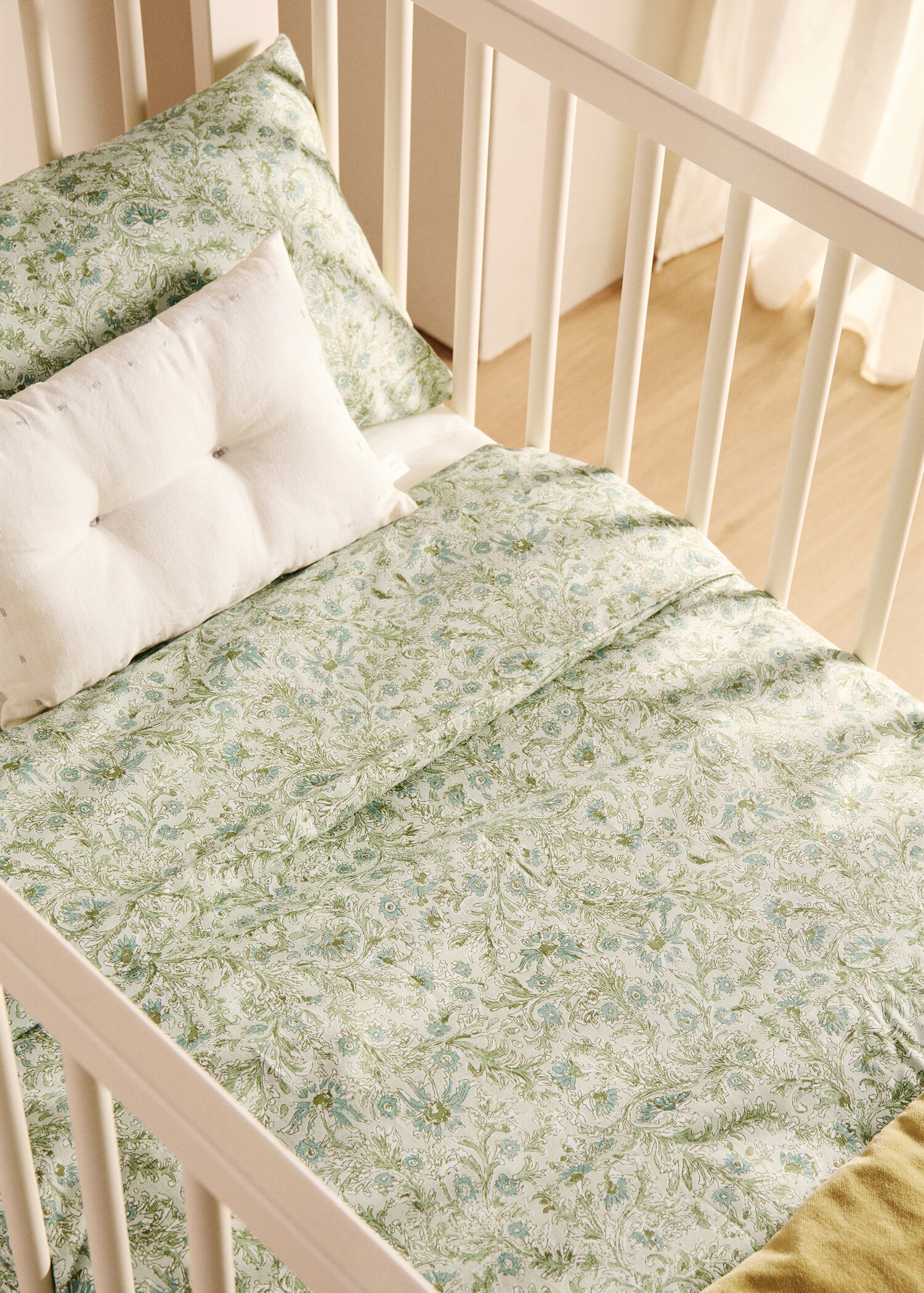 Cotton percale floral-print duvet cover for crib - General plane
