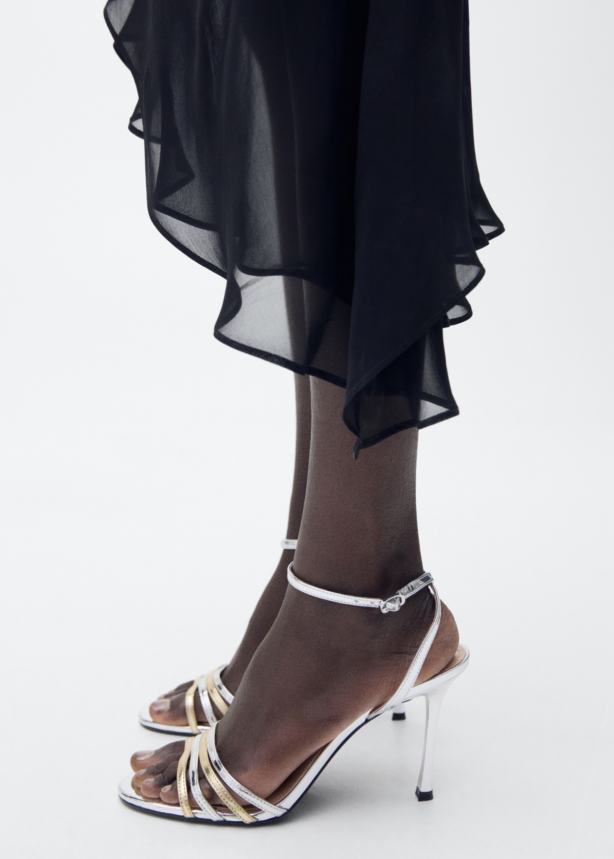 Combined-strap heeled sandals - General plane