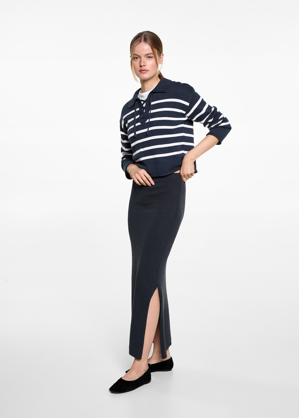 [LOW CLASSIC] / ☆ RELAXED SLIT LONG SKIRT / NAVY STRIPE Long skirt with side slit - Teen | MANGO Slovakia