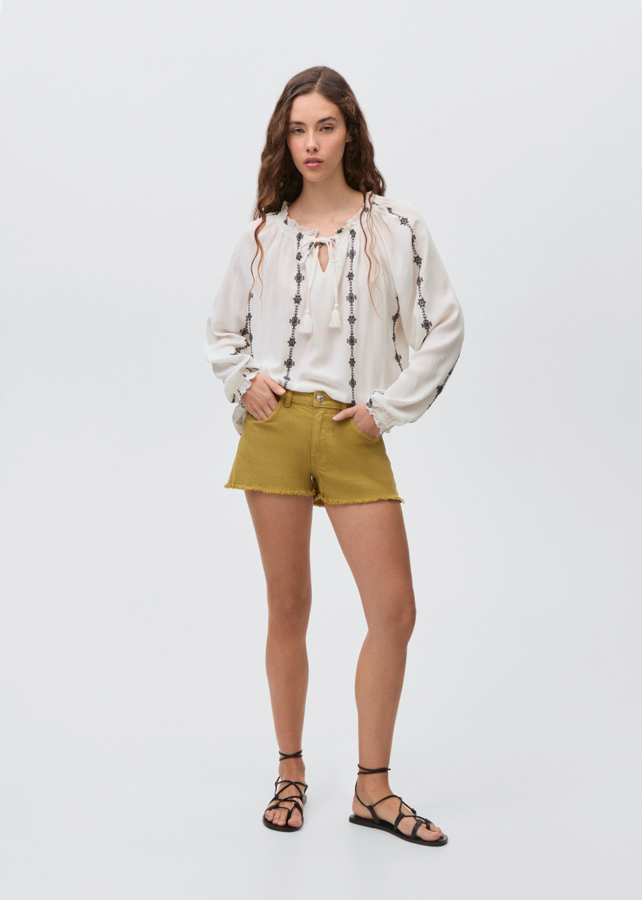Denim shorts with frayed hem - General plane