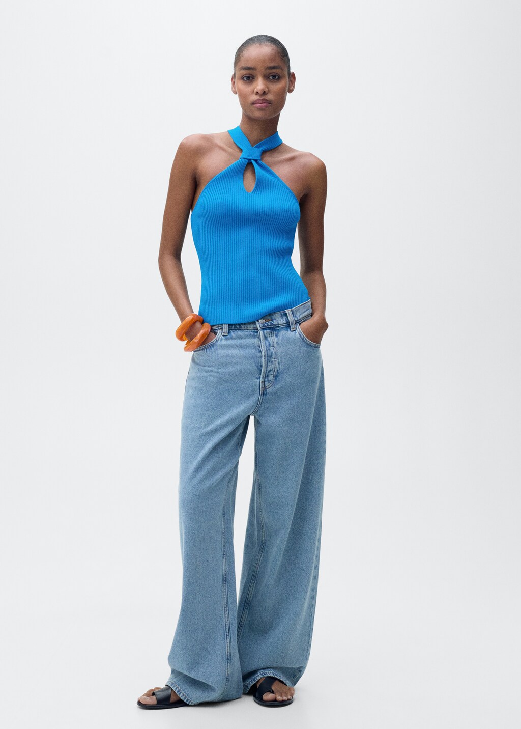 Halter-neck top with knot detail - image 2