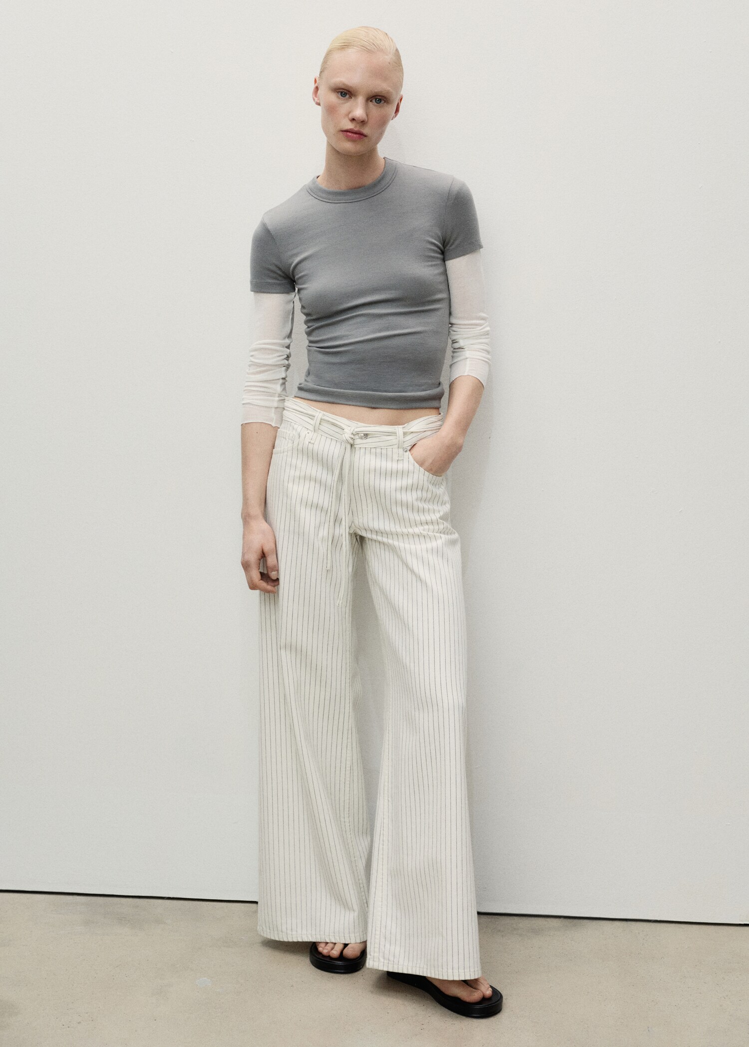 Wide-leg jeans with stripes and belt - General plane