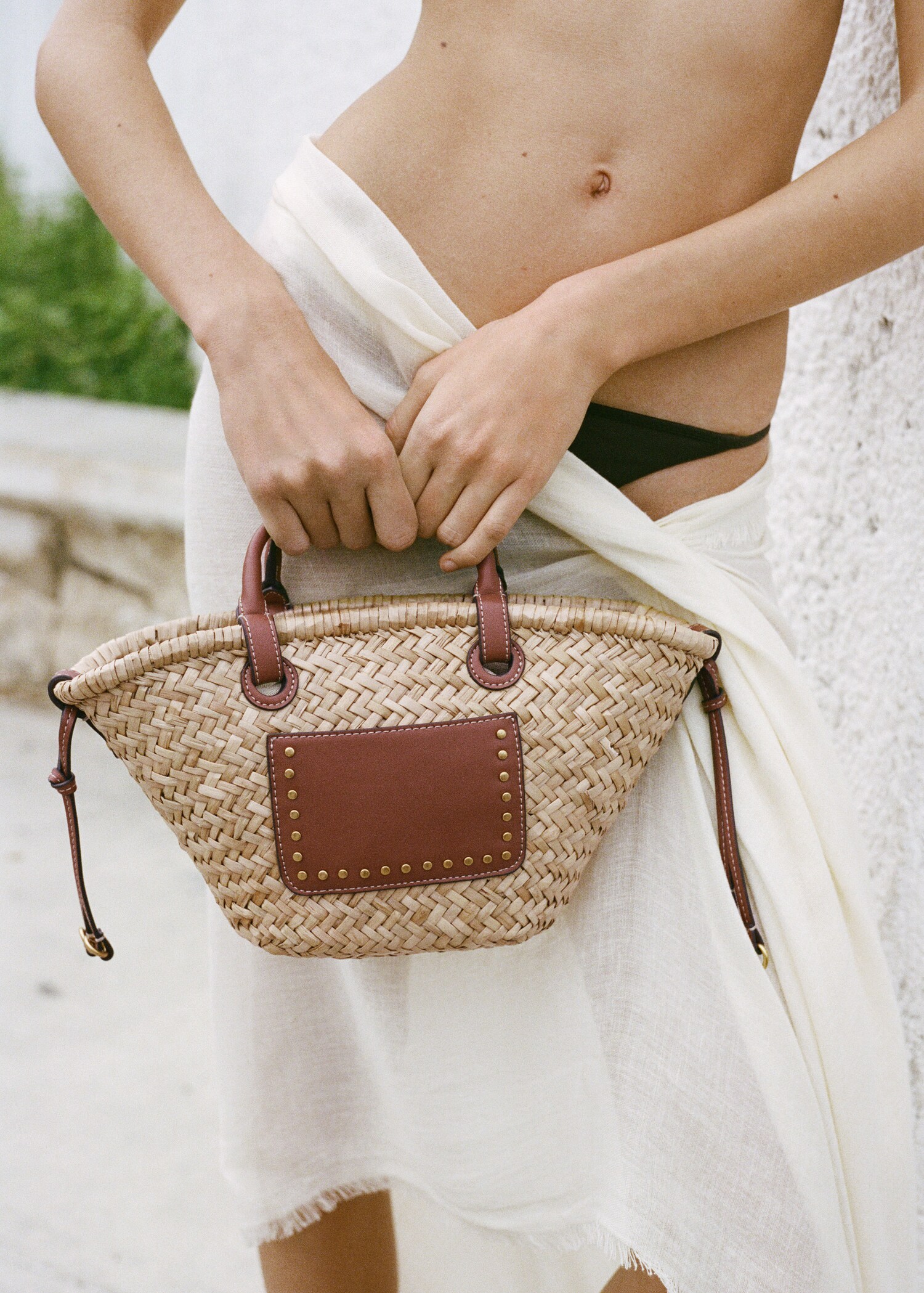 Small double-handle natural fiber basket - General plane