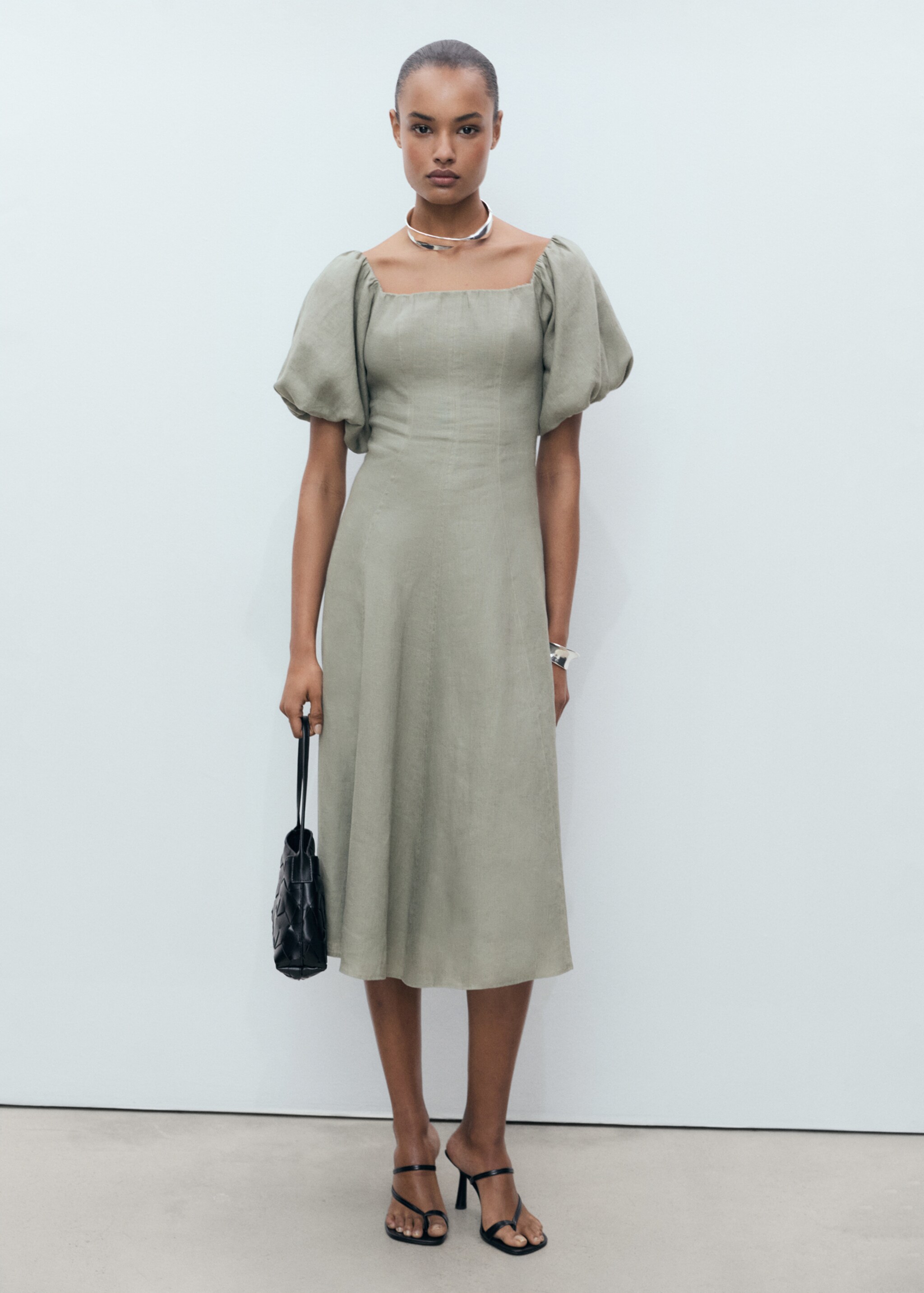 Puffed-sleeve linen dress - General plane