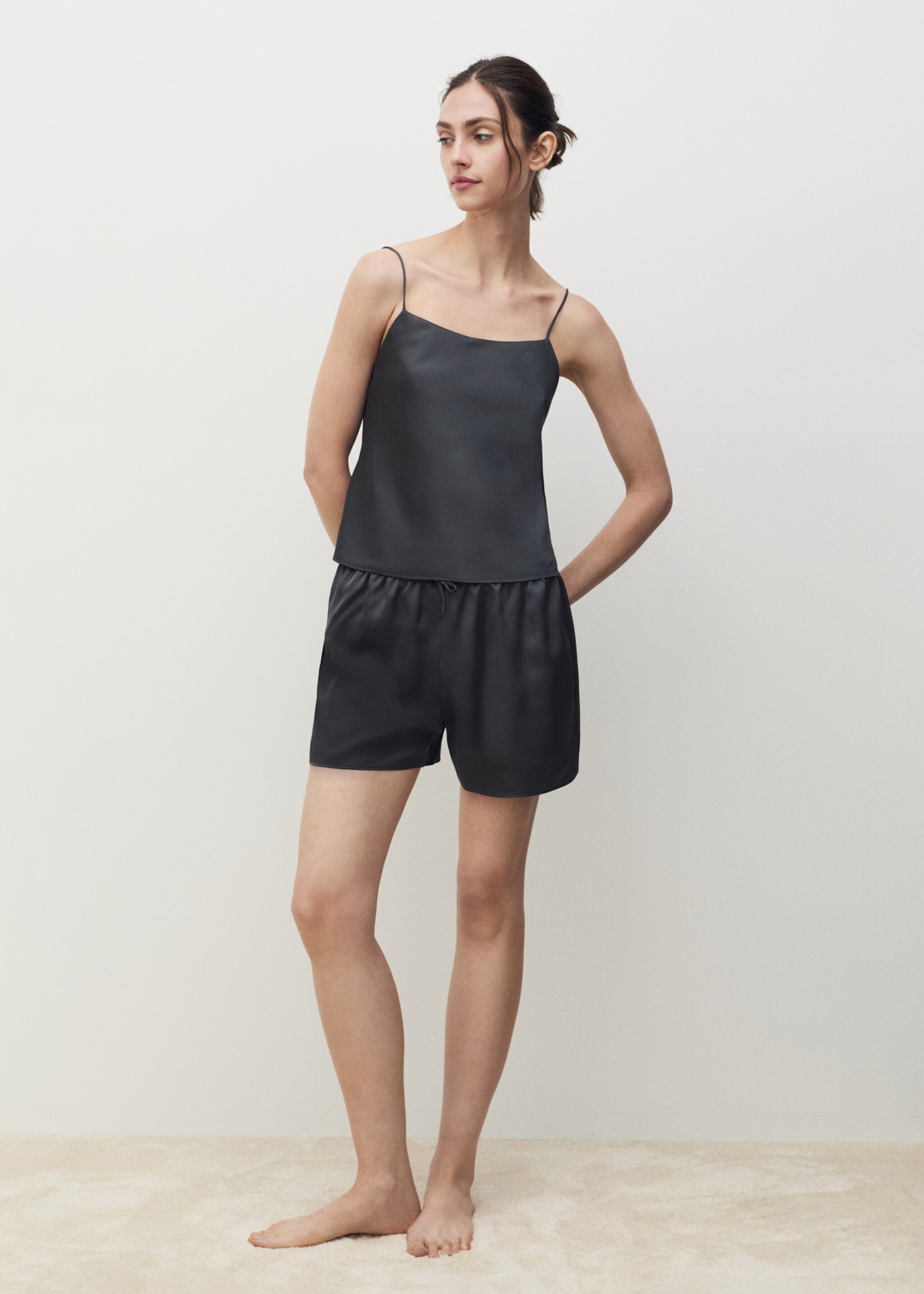 Satin bow shorts - General plane