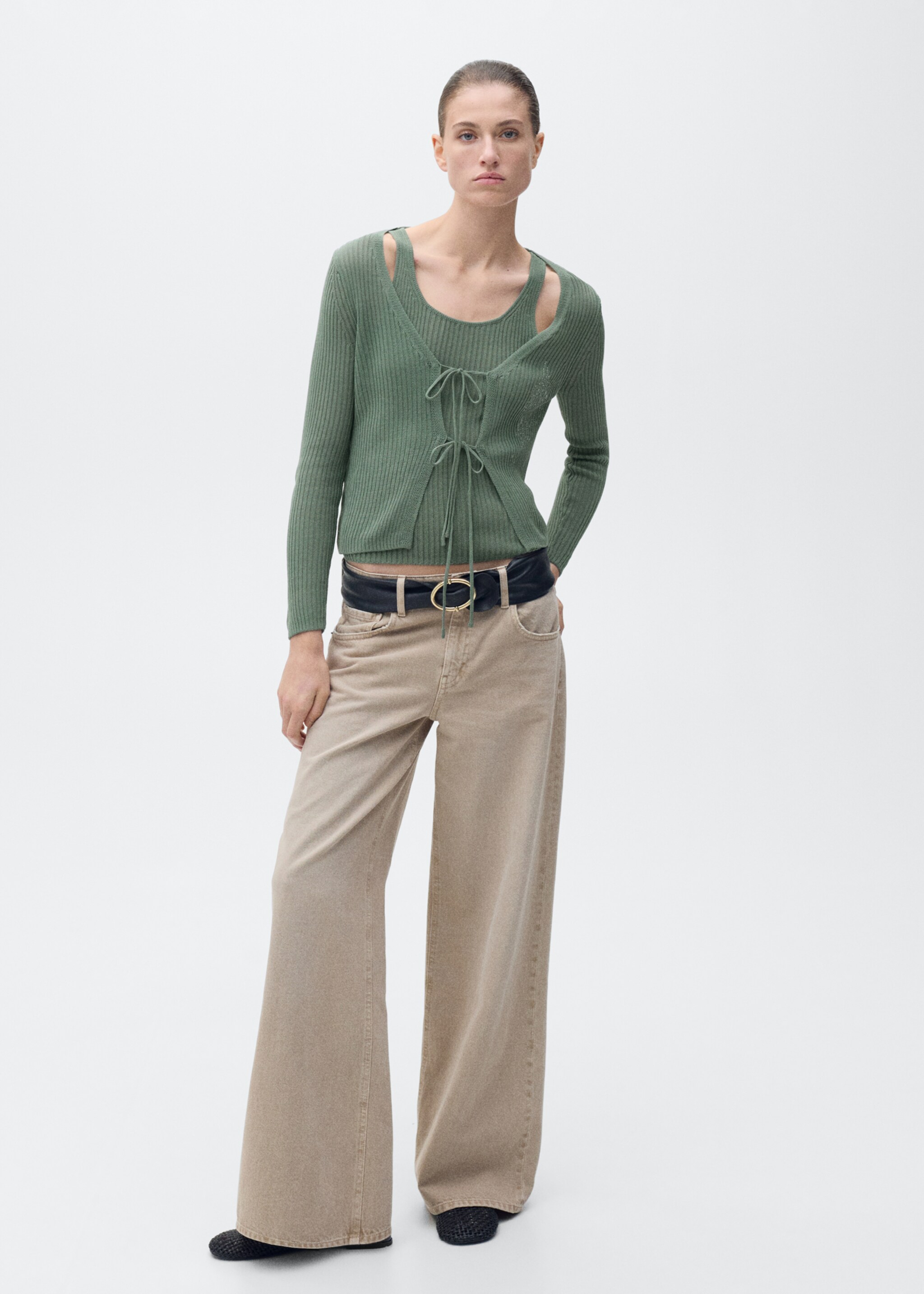 Cardigan maille côtelée nœuds - Plan général