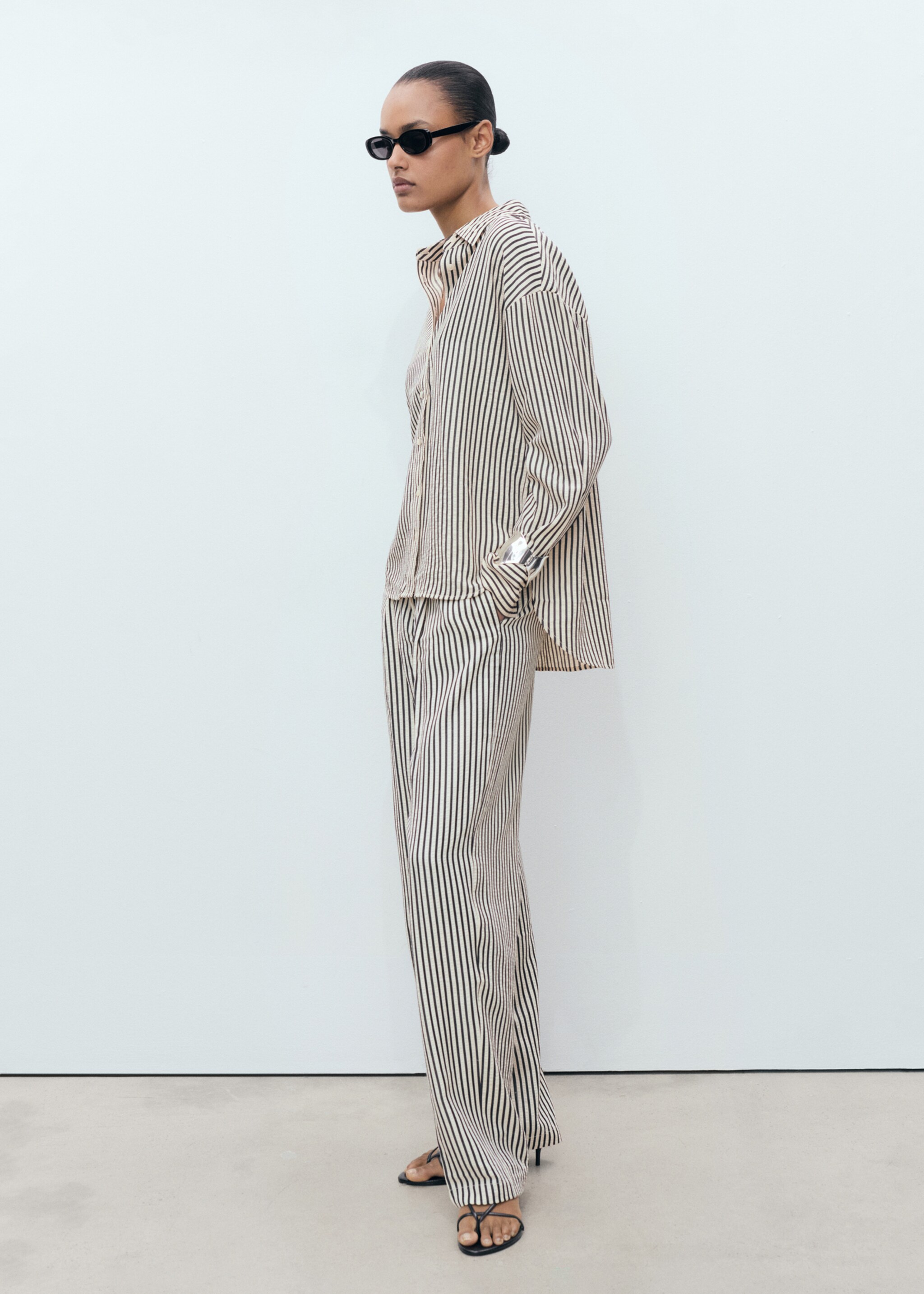 Striped textured shirt - General plane