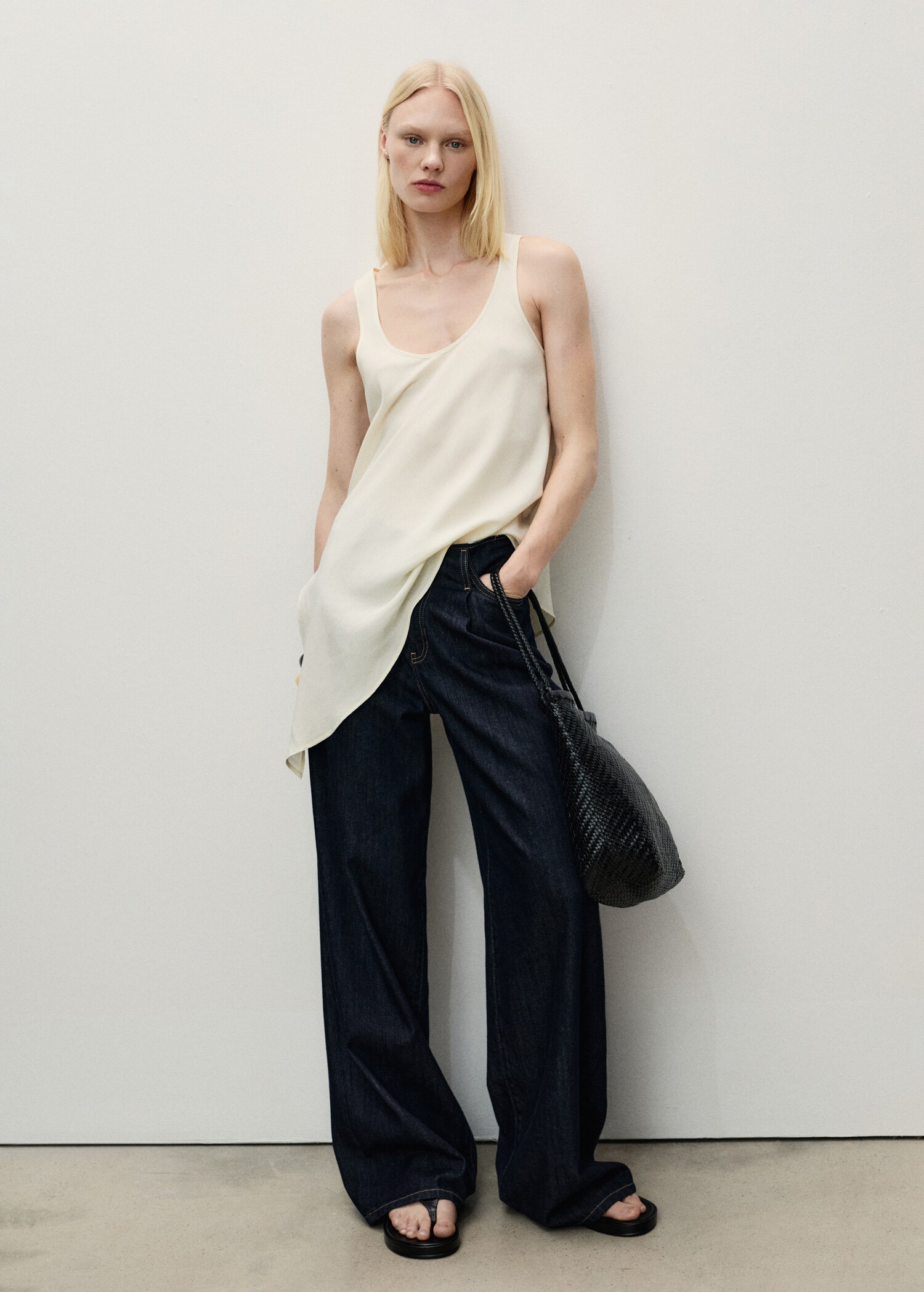 Wide-leg denim trousers with frayed waist - General plane