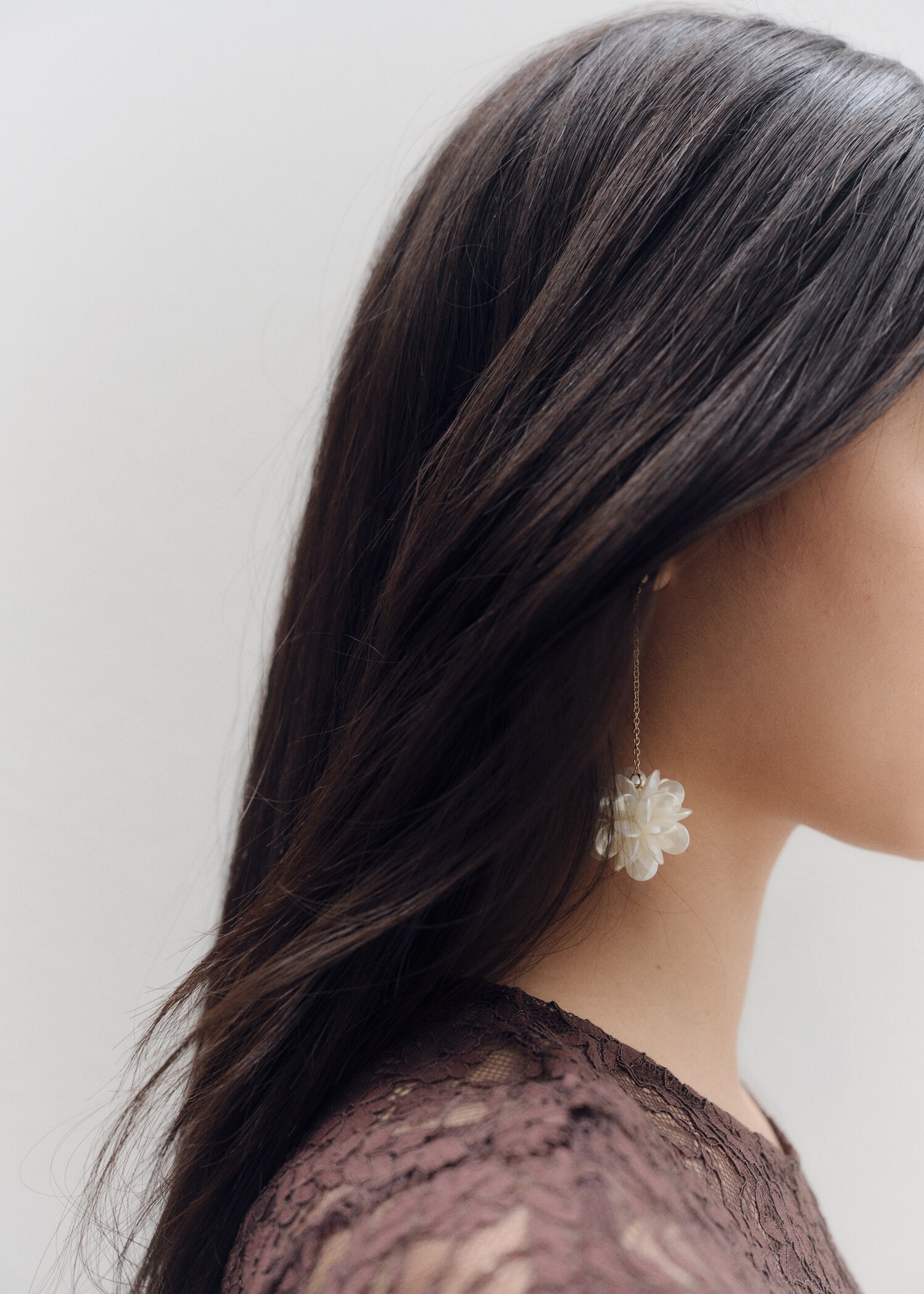 Hanging floral earrings - General plane