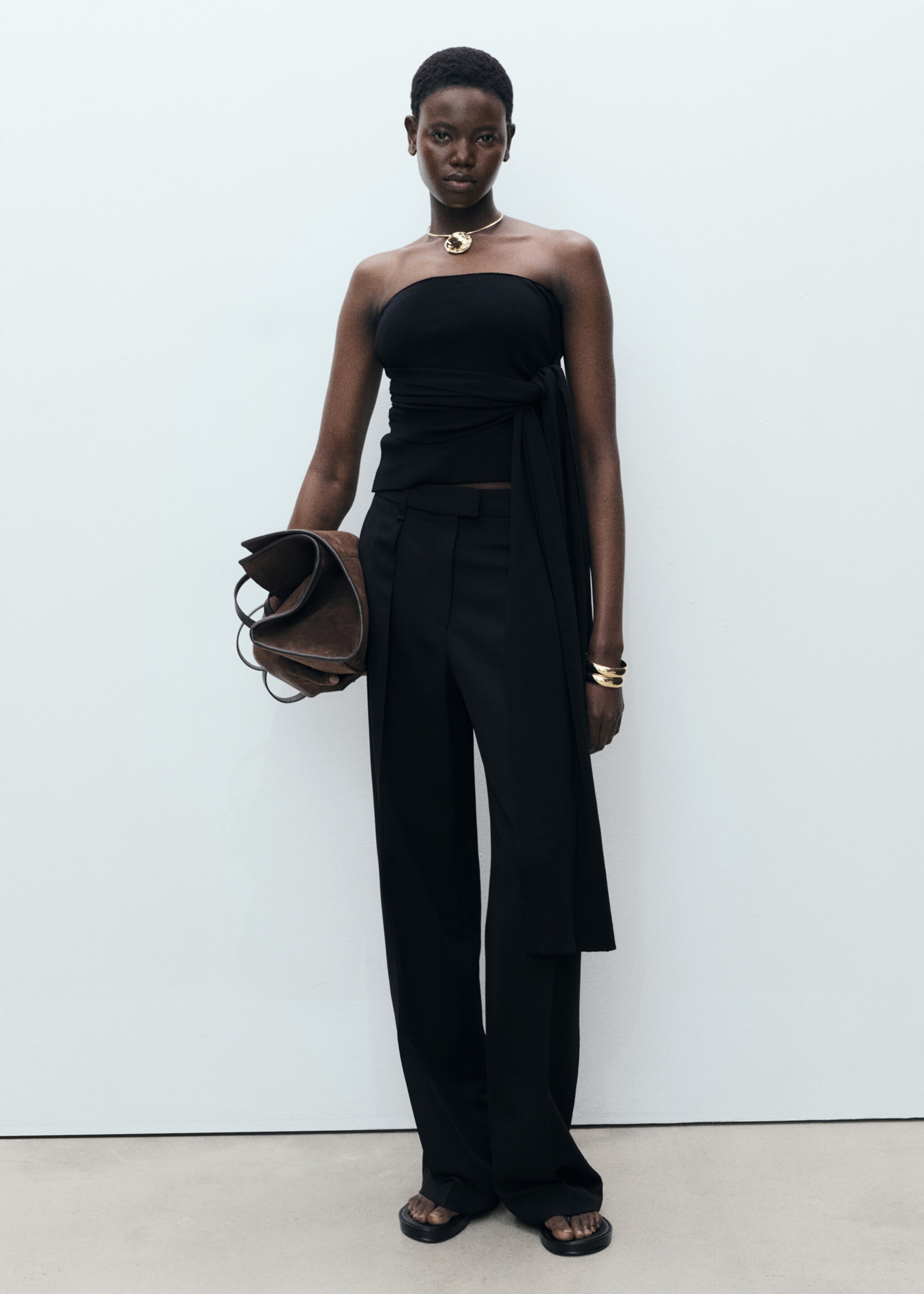 Straight-fit lyocell trousers with pleats - General plane