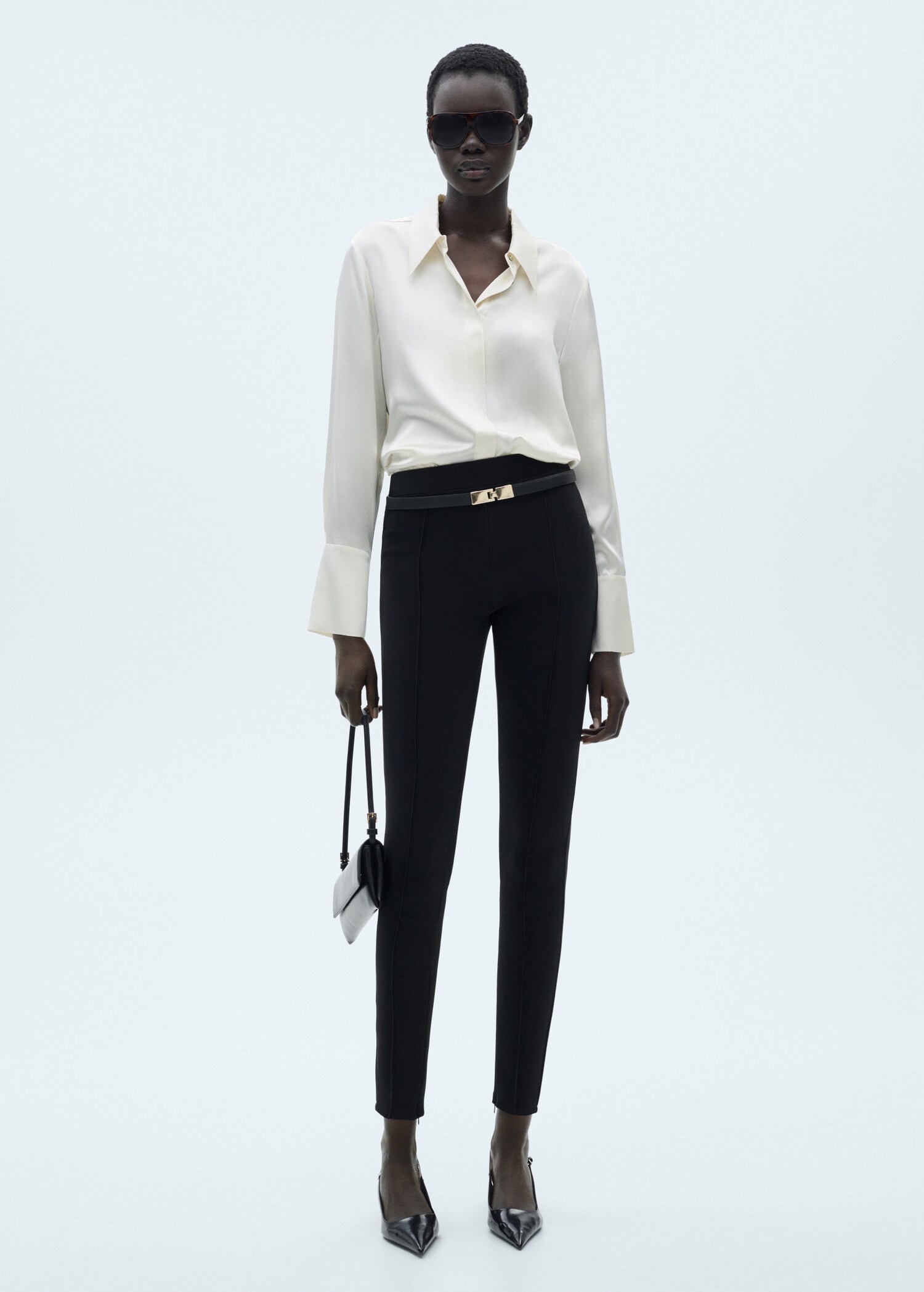 Leggings com pormenor de costuras - Plano geral