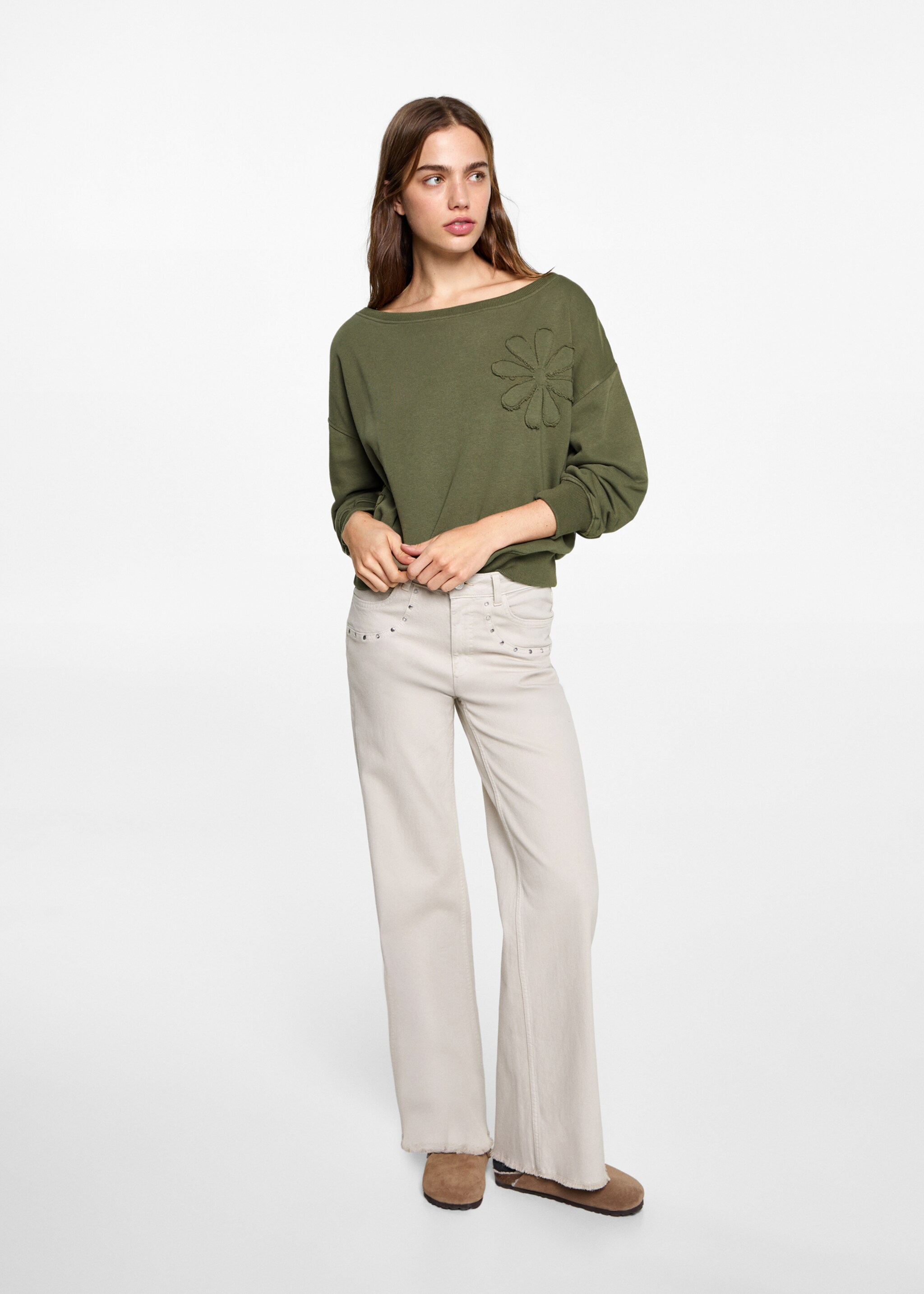 Sweatshirt med blombroderi - Allmän bild