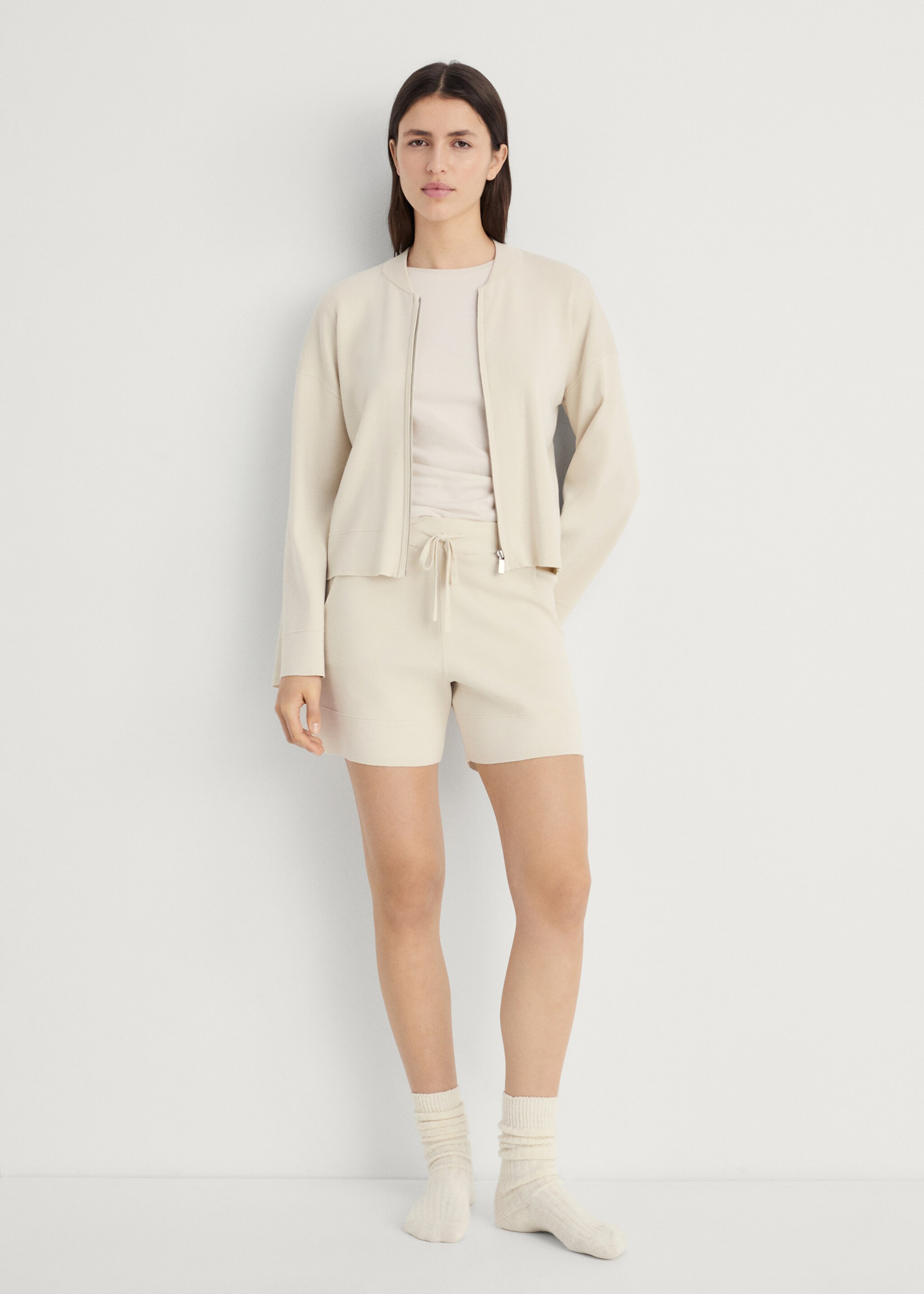 Ribbed knitted shorts - General plane