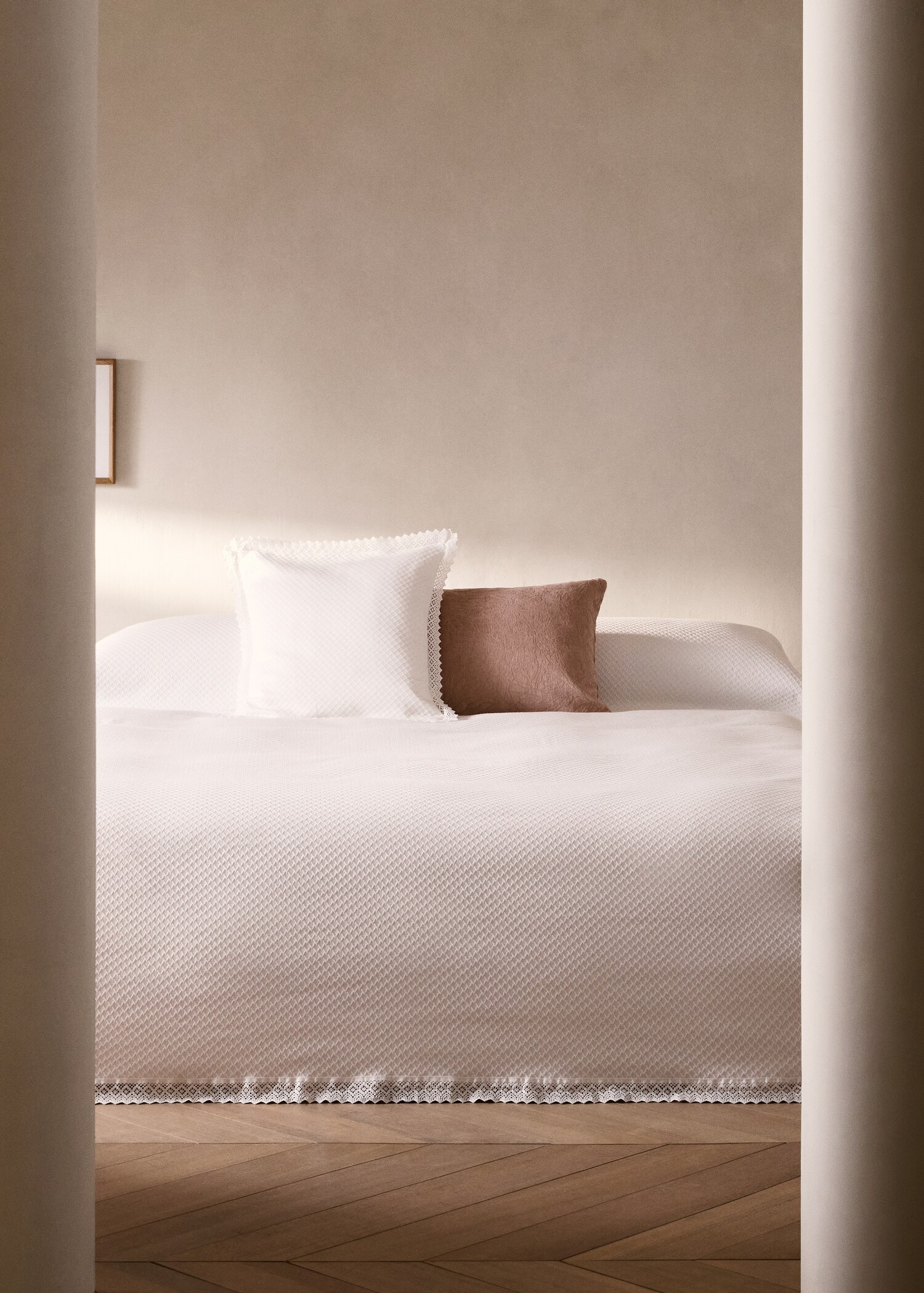 Tagesdecke aus Baumwolljacquard mit Rautenmuster und Spitzenbordüre für 130/150 cm Bett - Allgemeine Ansicht