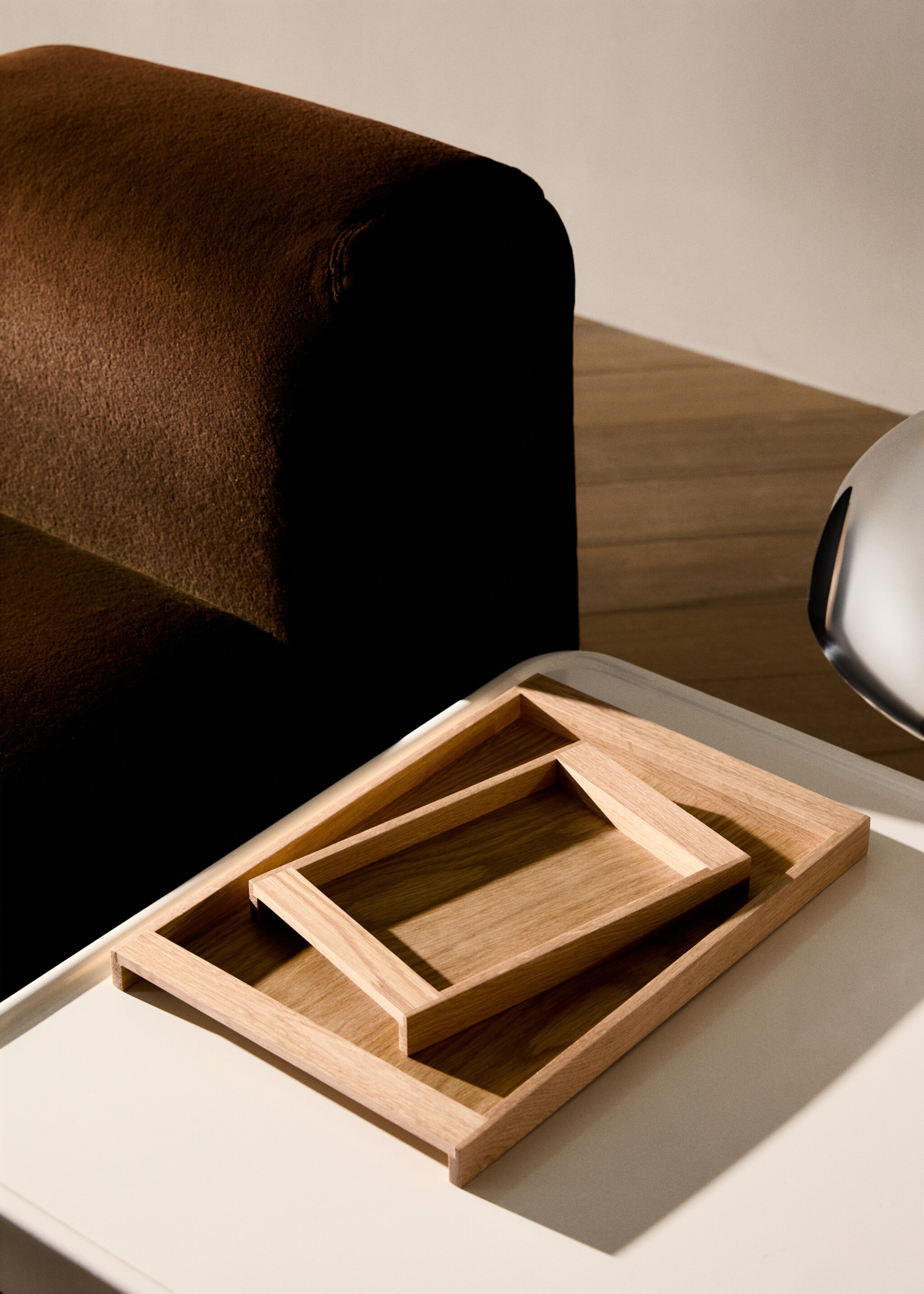 Small rectangular wooden tray - General plane
