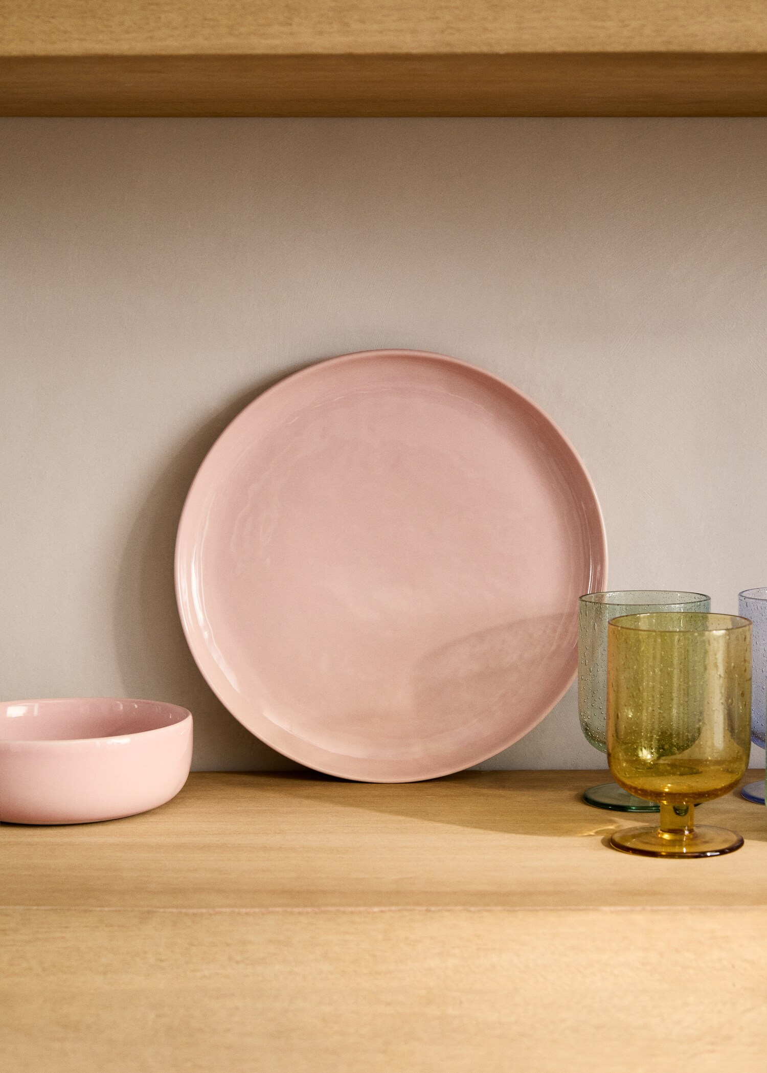 Stoneware flat plate with plain design - General plane