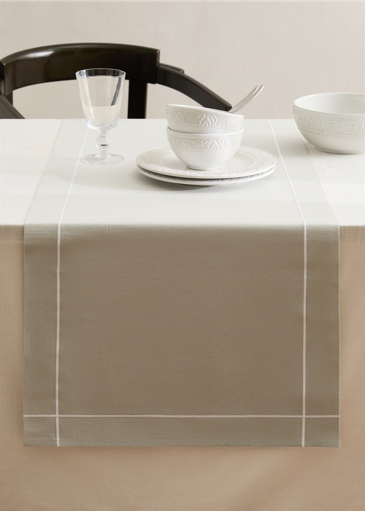 Chemin de table en coton feston brodé - Plan général
