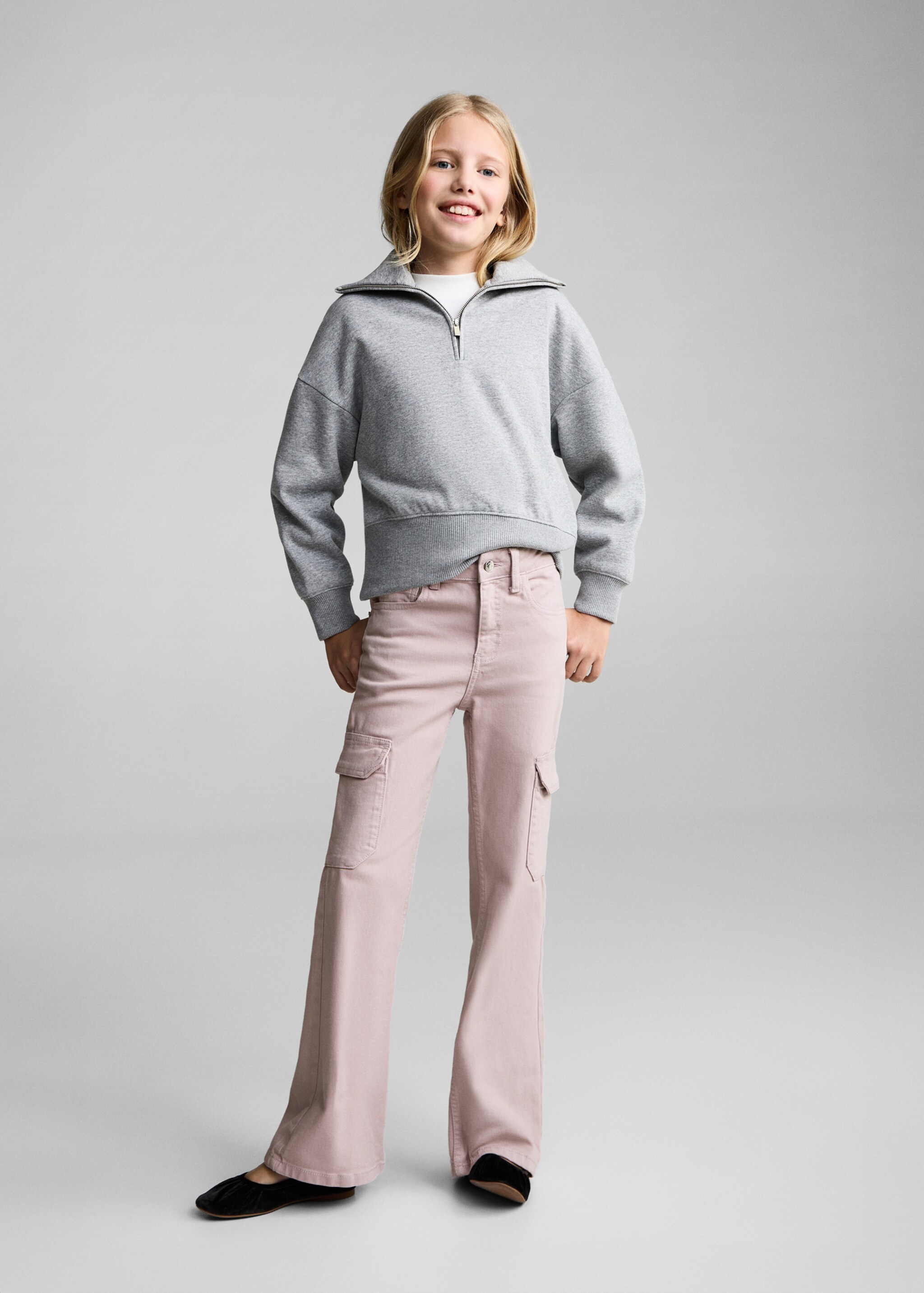 Flared cargo jeans - General plane