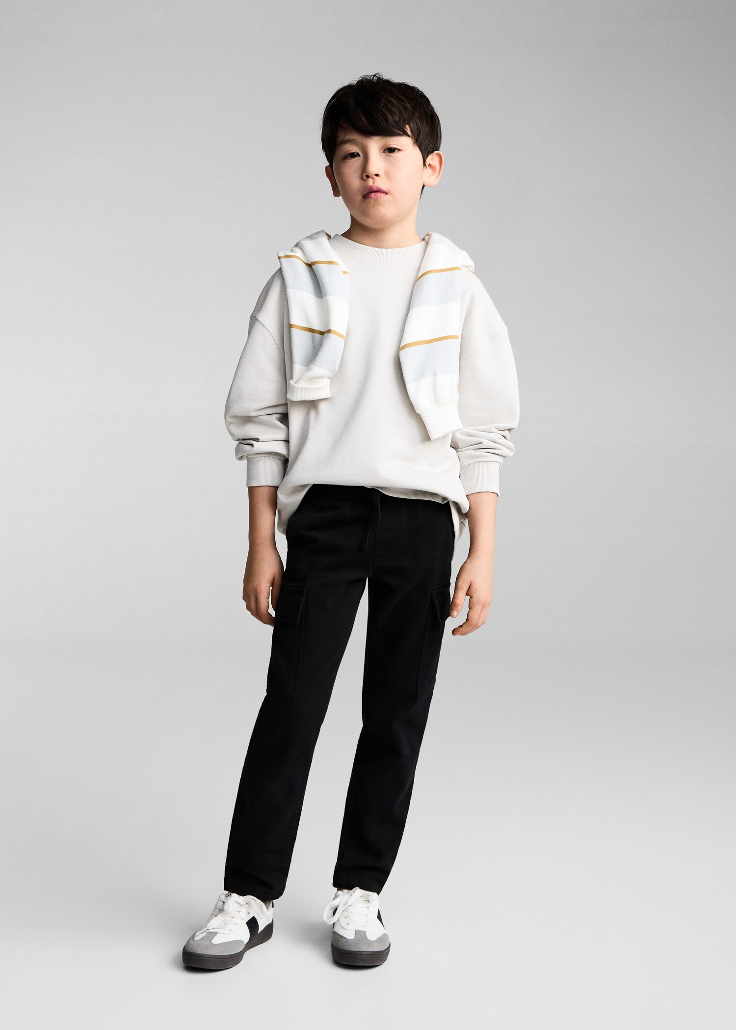 Straight cargo pants - General plane