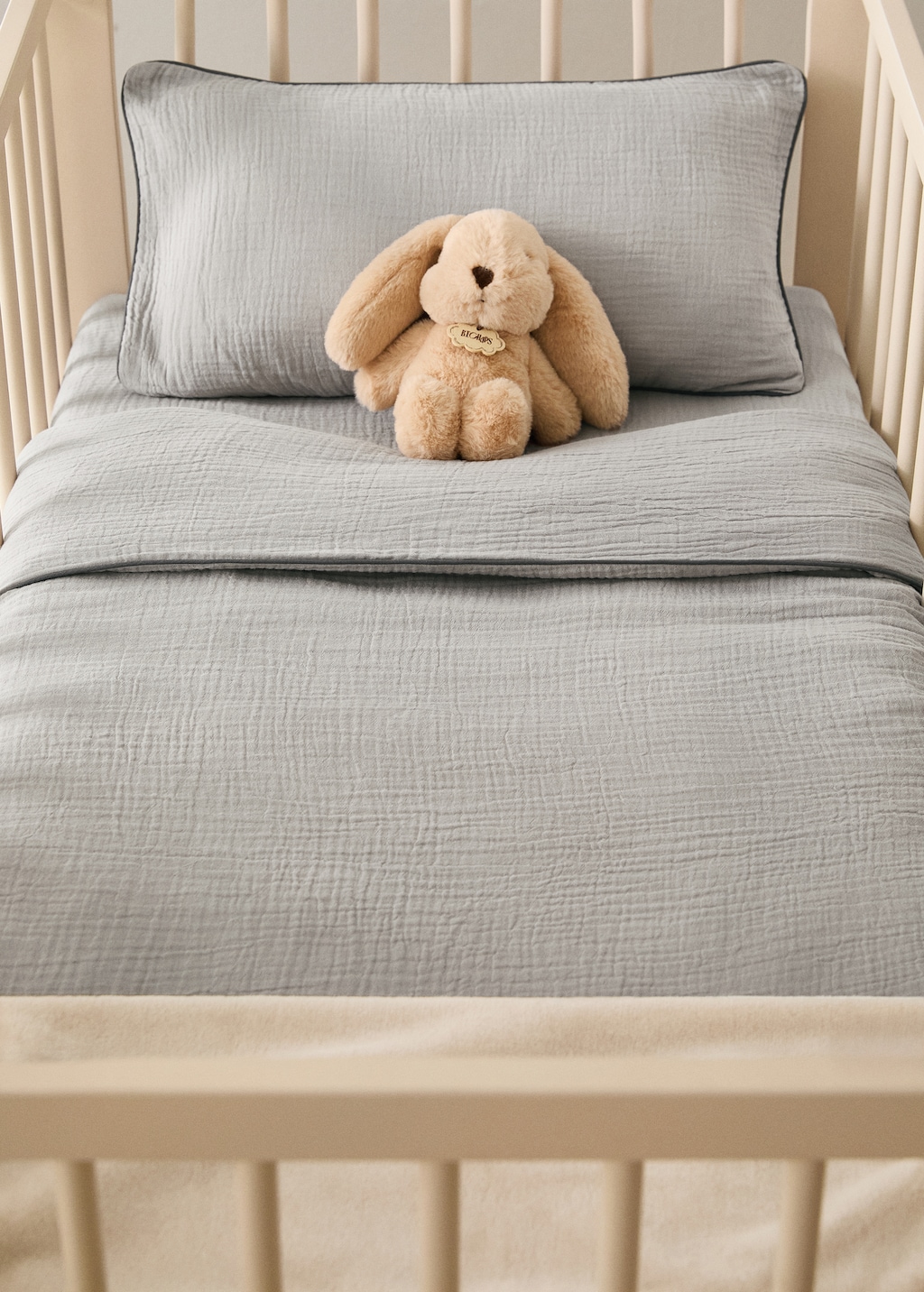 Chiffon cotton duvet cover with contrast piping for cot