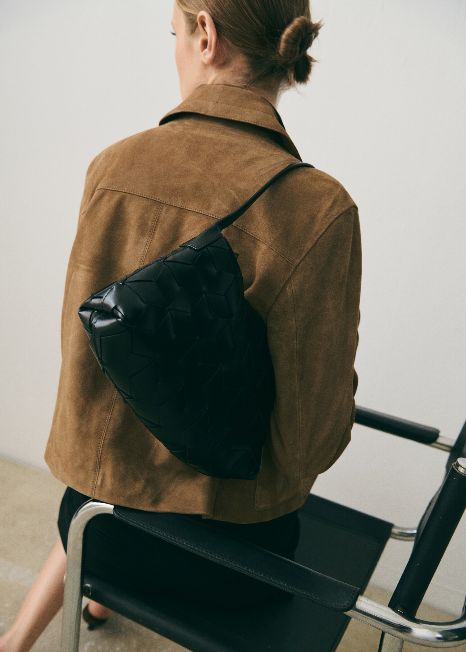 Braided leather shoulder bag - General plane