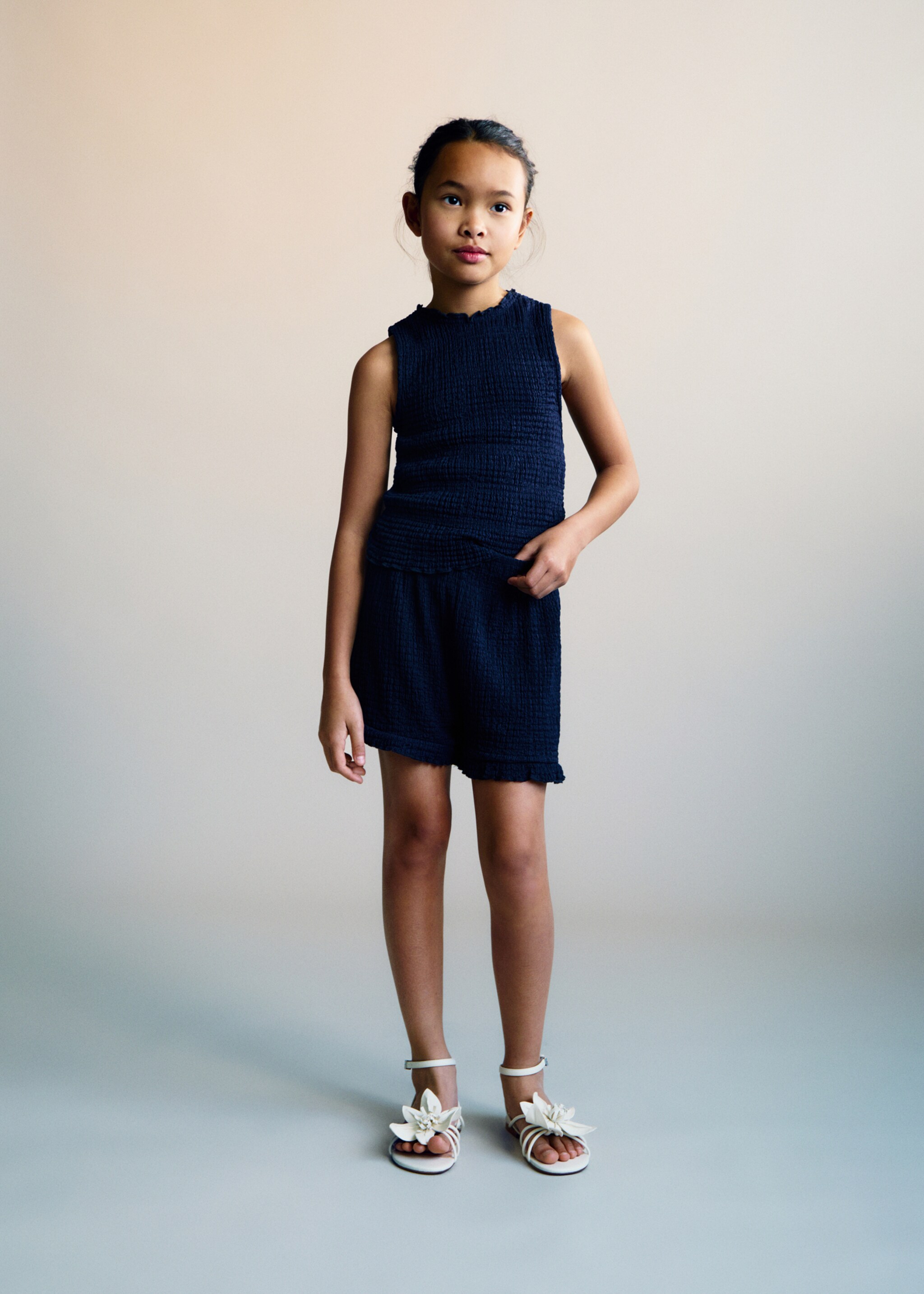 Ruffled textured shorts - General plane