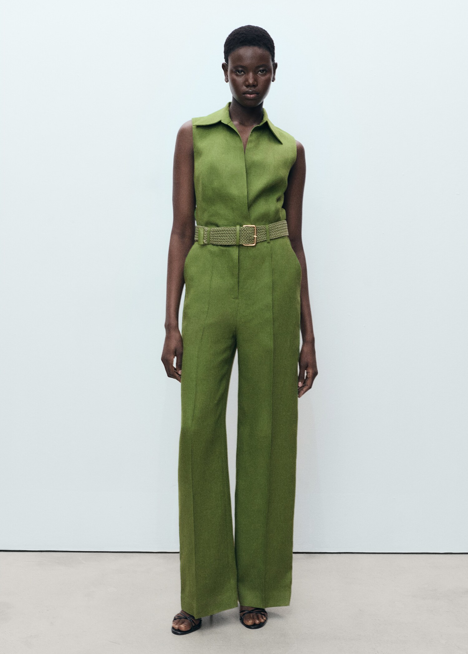 Linnen overhemdjumpsuit met ceintuur - Overzichtstekening