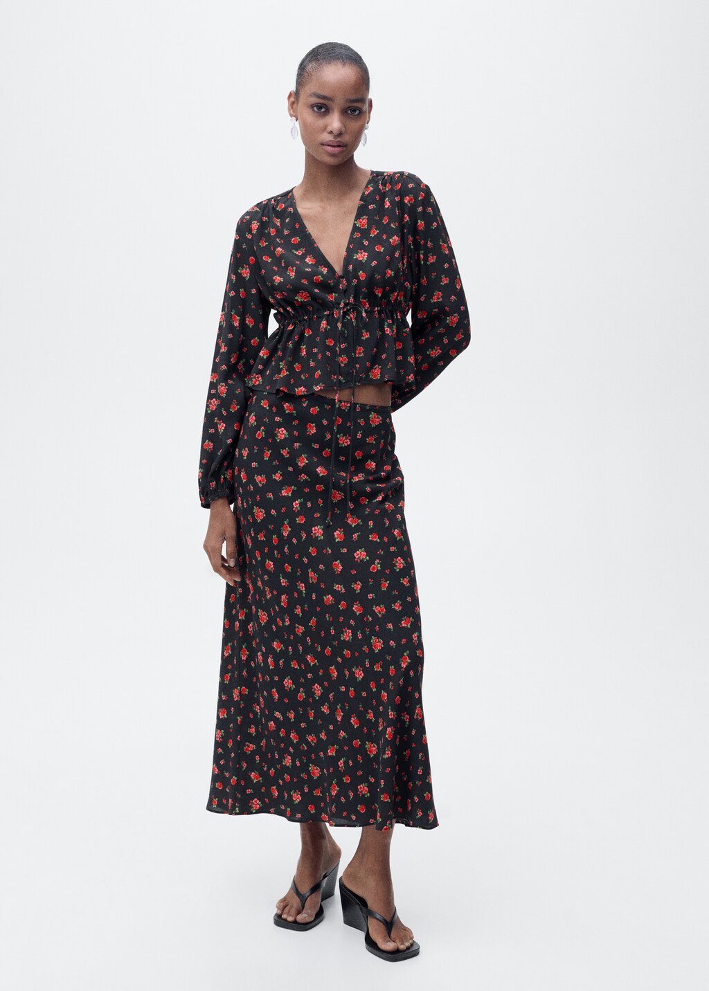 Ruffled floral blouse - image 2