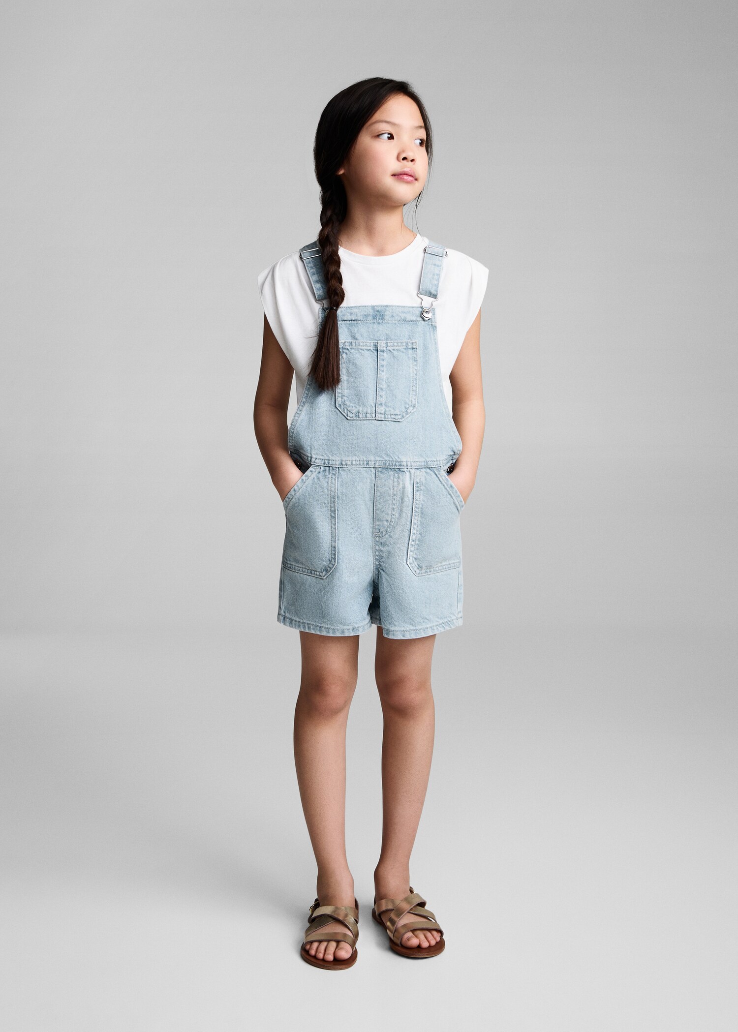 Short denim dungarees - General plane