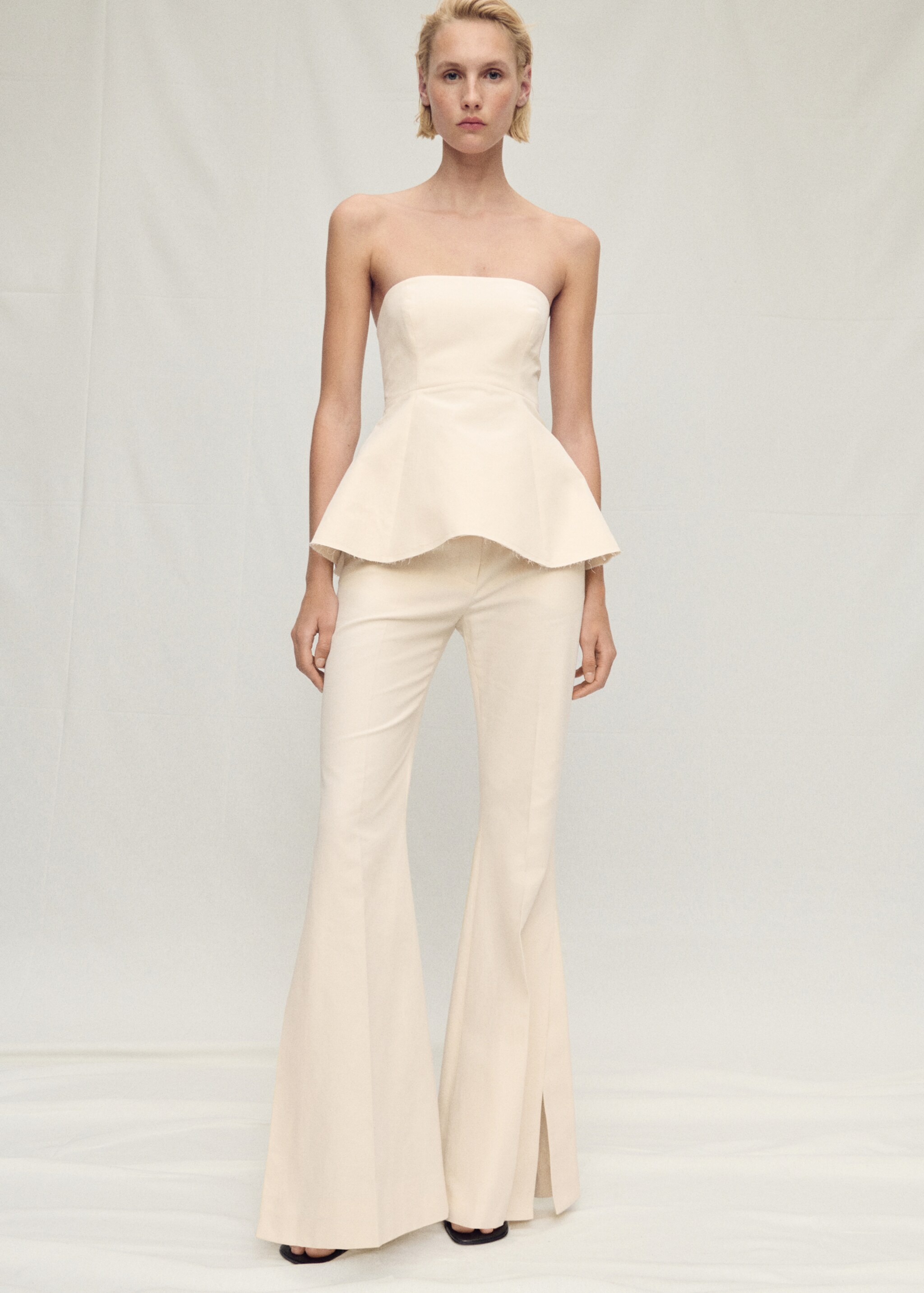 Top peplum palabra de honor - Plano general